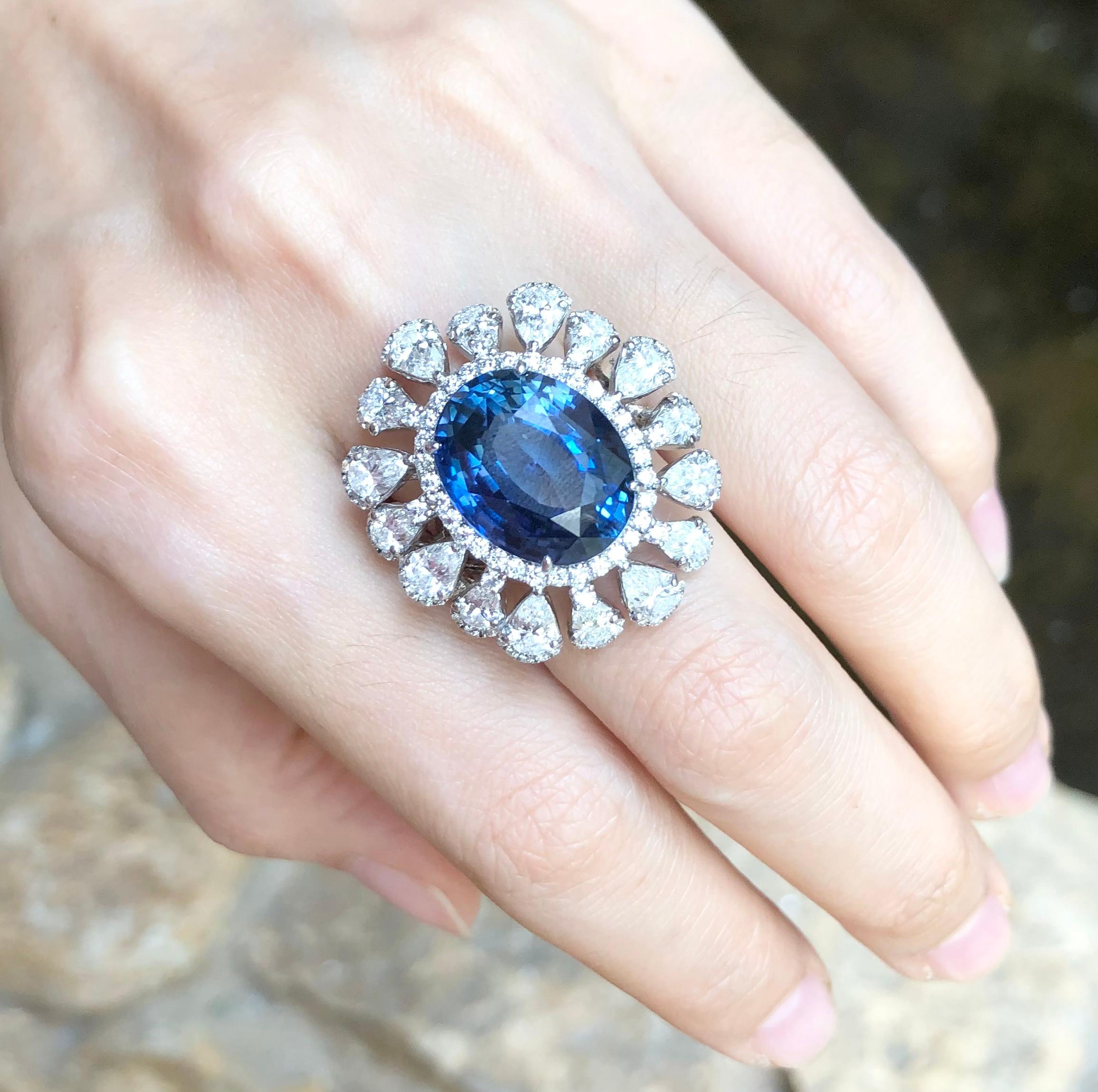 Blauer Saphir  Diamantring mit Diamant in Platin 950 Fassungen gefasst im Zustand „Neu“ im Angebot in Bangkok, TH
