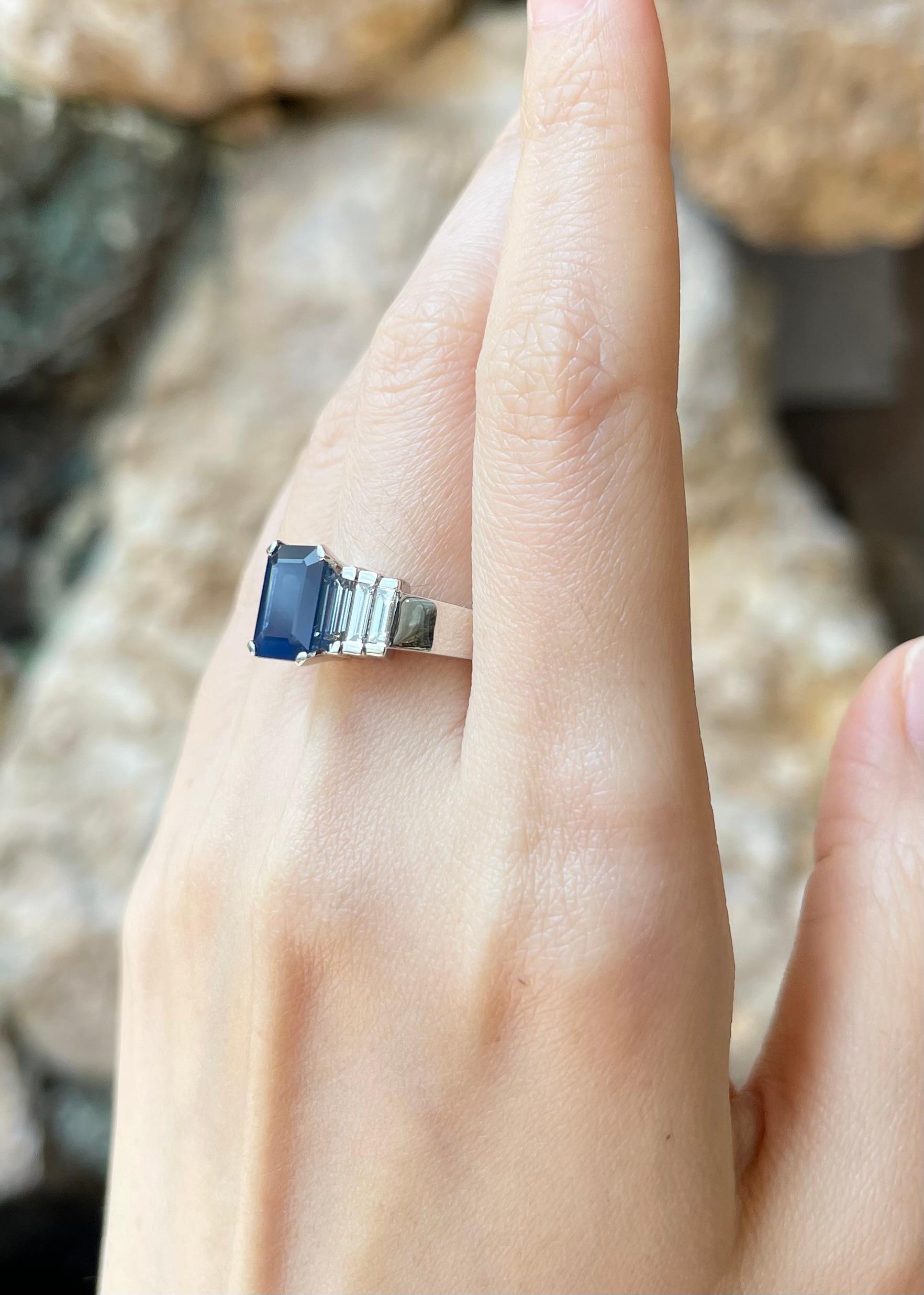 Zafiro Azul con Diamante engastado en Platino 950 en Nuevo estado para la venta en Bangkok, TH