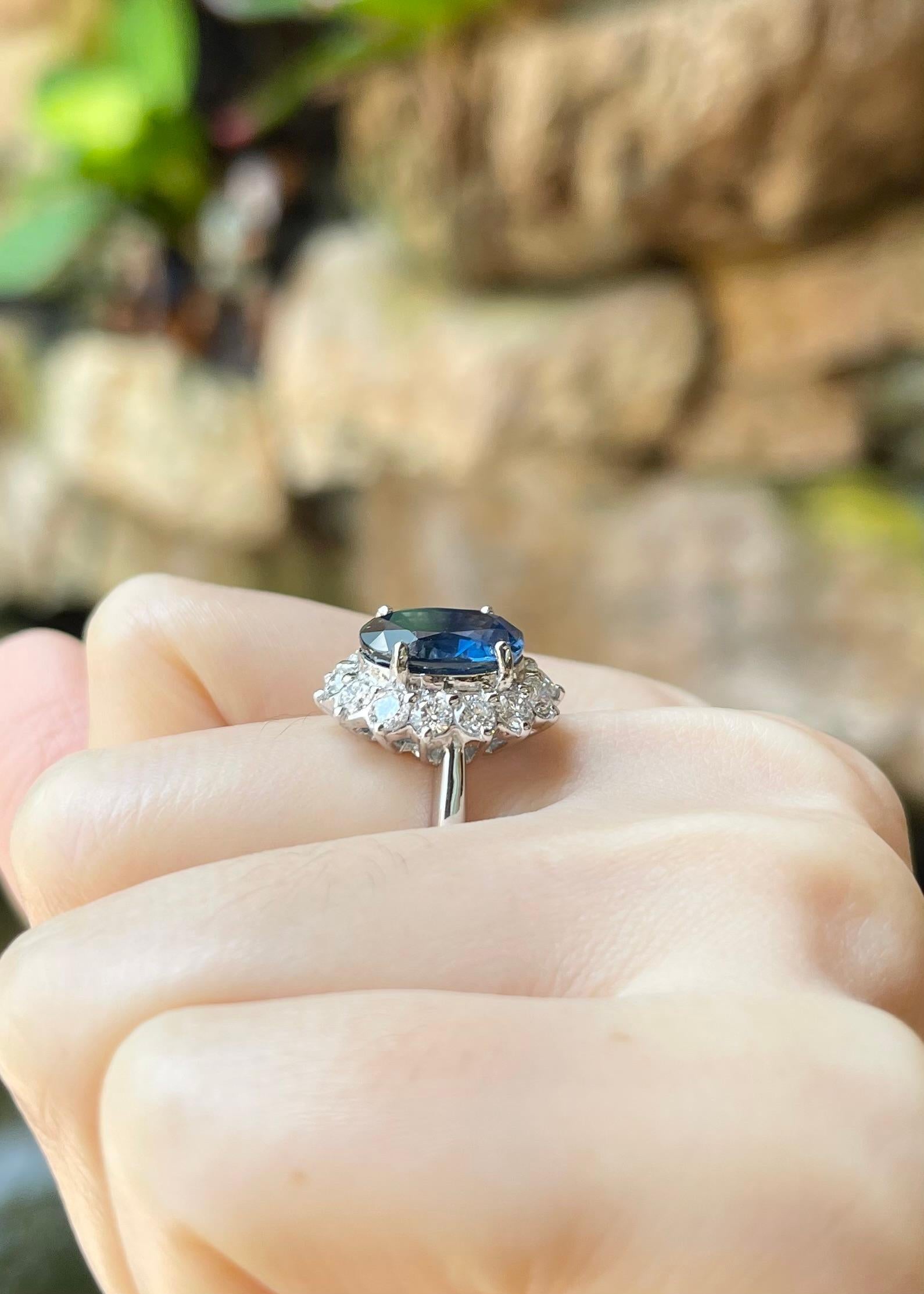Bague saphir bleu et diamant en platine 950 en vente 1