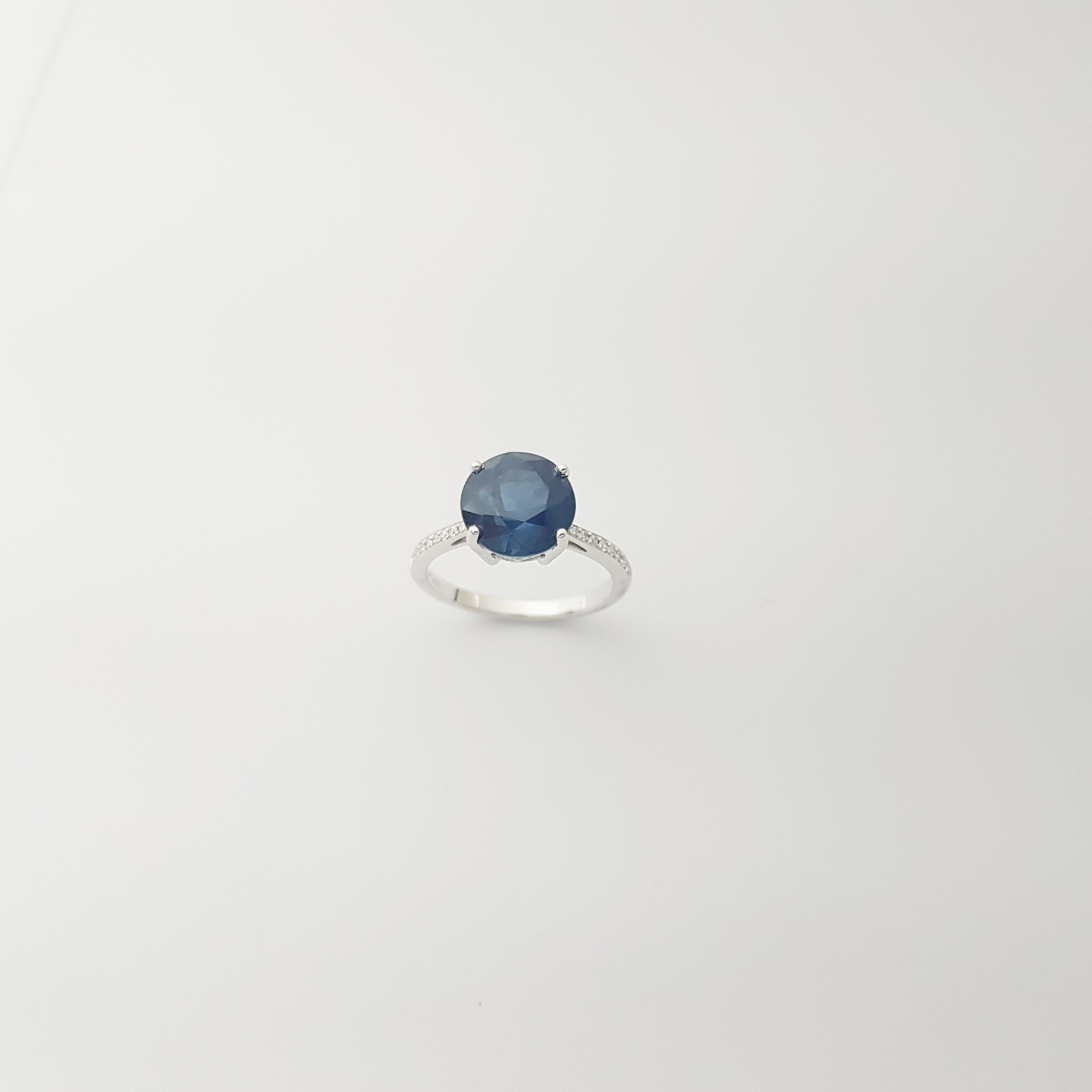 Anello con zaffiro blu e diamante con montatura in platino 950 in vendita 2