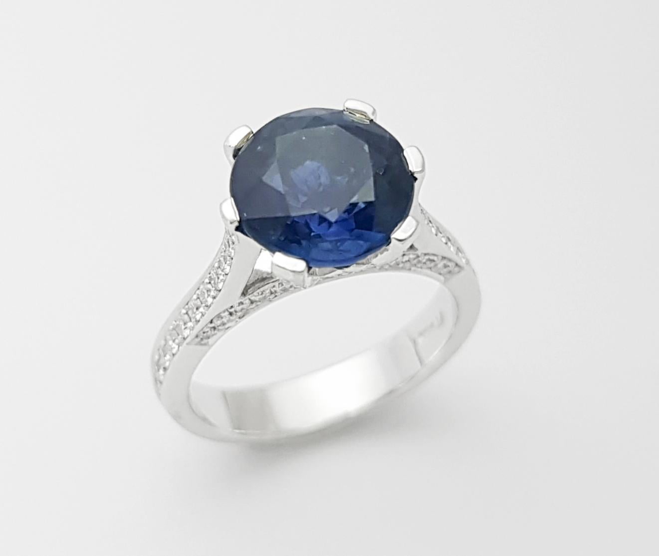 Anello con zaffiro blu e diamante con montatura in platino 950 in vendita 3