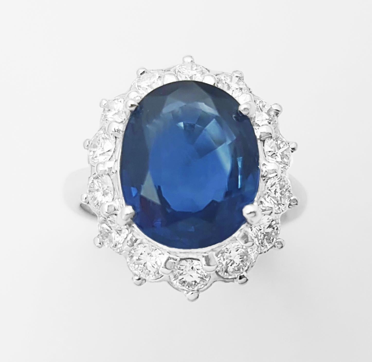Bague saphir bleu et diamant en platine 950 en vente 3