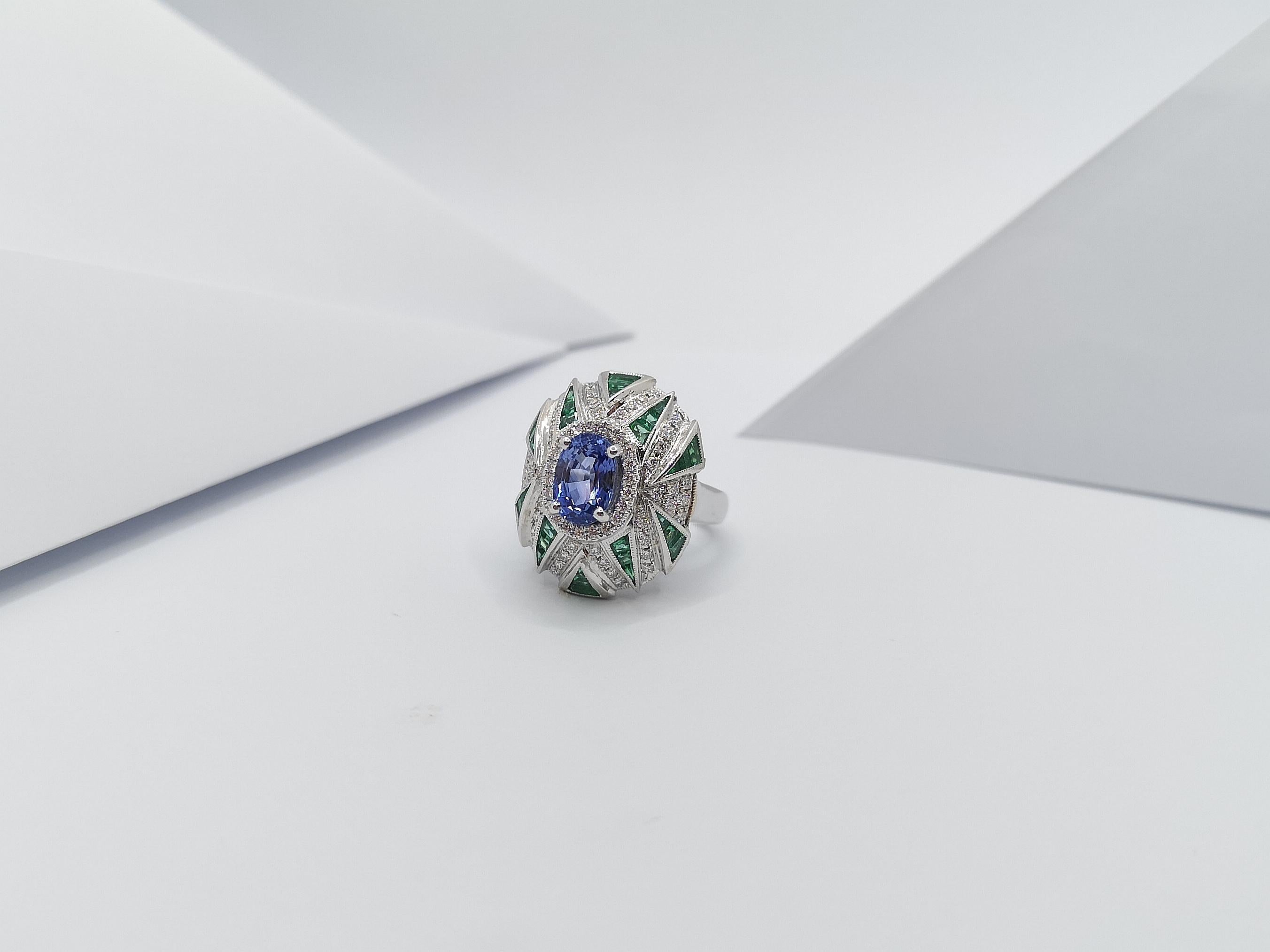 Blue Sapphire with Emerald and Diamond Ring Set in 18 Karat White Gold Settings For Sale 7
