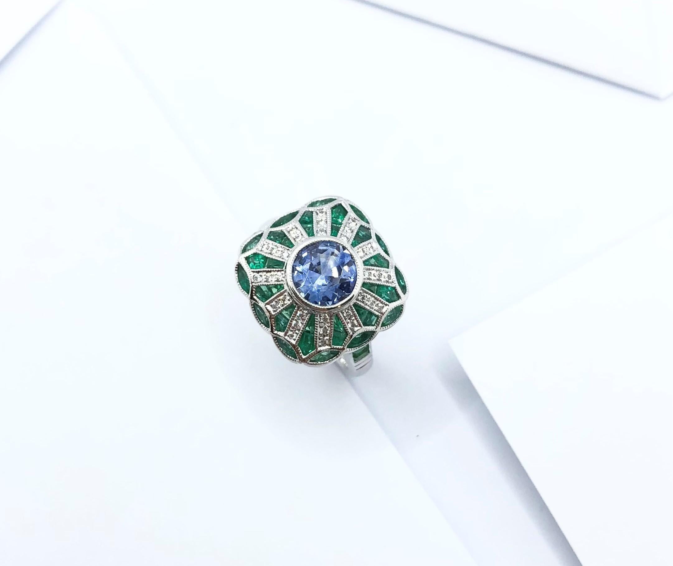 Blue Sapphire with Emerald and Diamond Ring Set in 18 Karat White Gold Settings For Sale 12