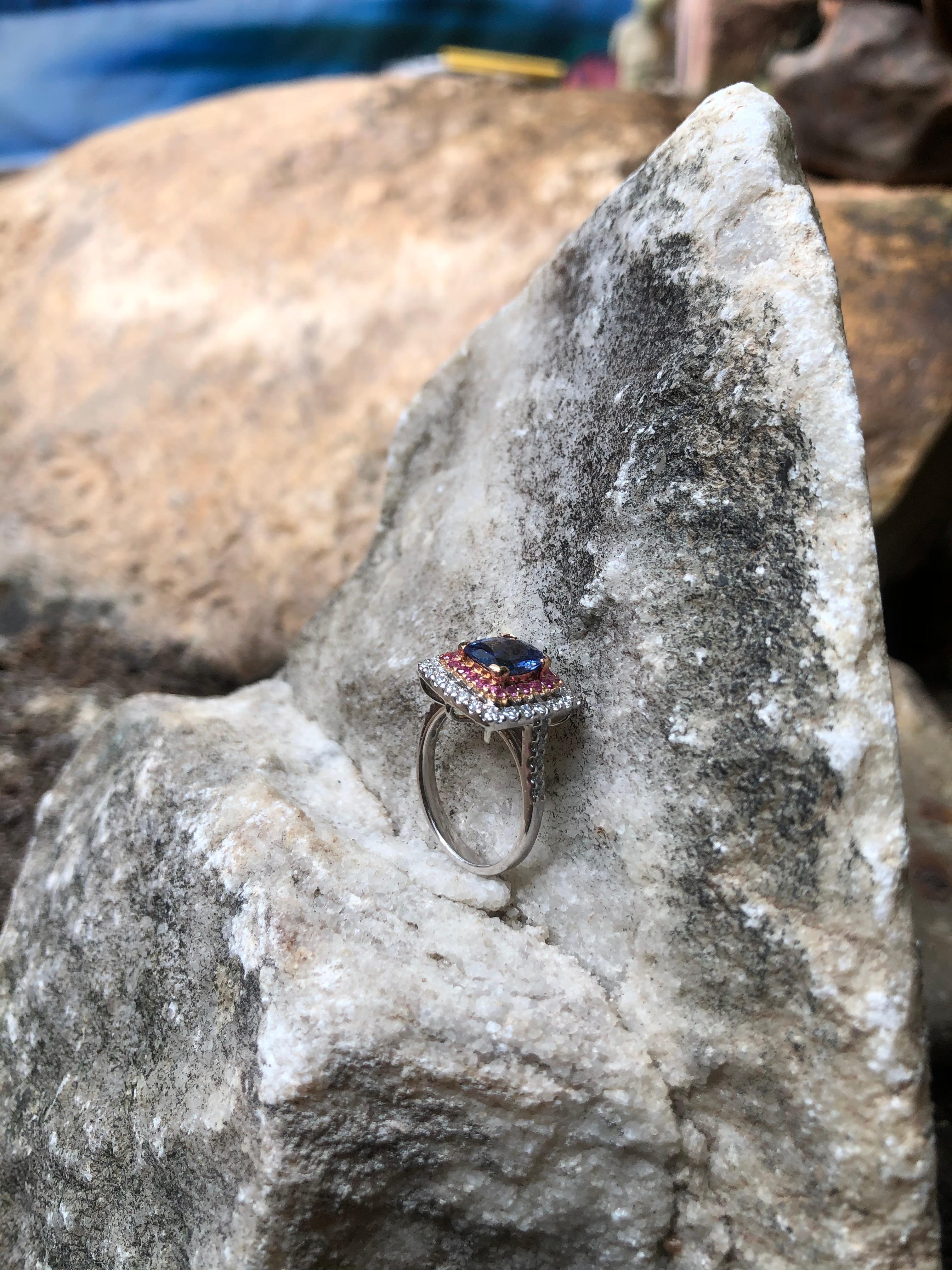 Blue Sapphire with Pink Sapphire and Diamond Ring Set in 18 Karat White Gold For Sale 4