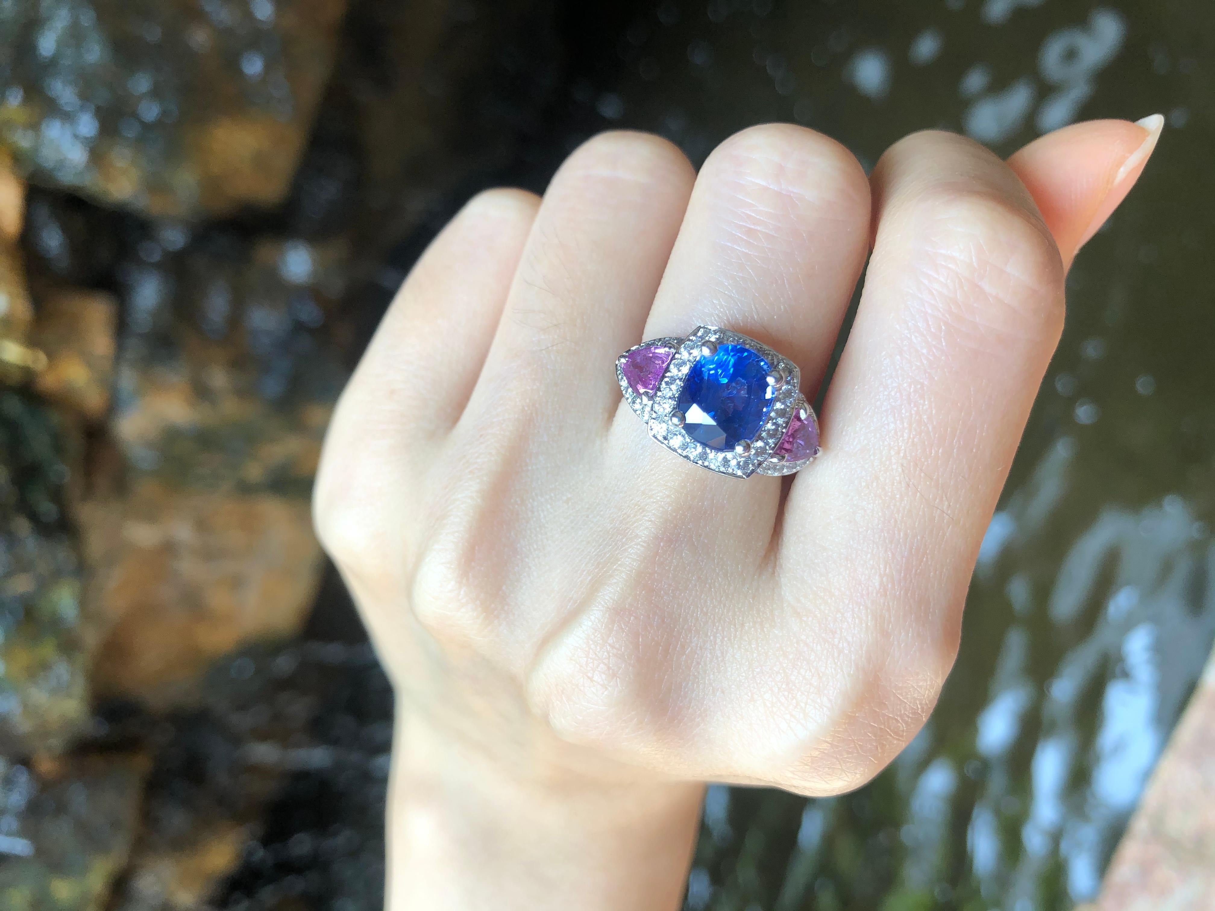 Mixed Cut Blue Sapphire with Pink Sapphire and Diamond Ring Set in 18 Karat White Gold  For Sale