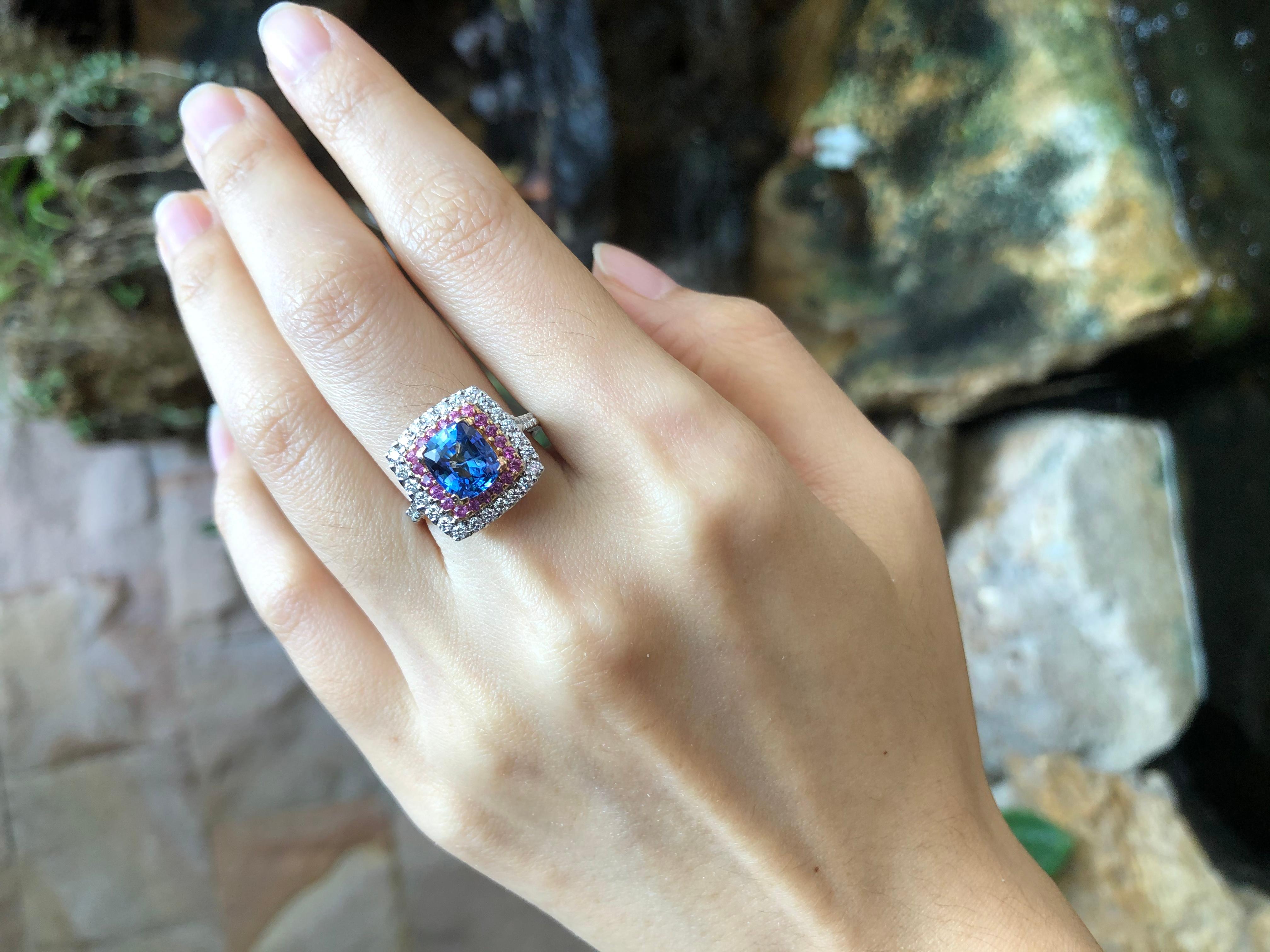 Cushion Cut Blue Sapphire with Pink Sapphire and Diamond Ring Set in 18 Karat White Gold For Sale