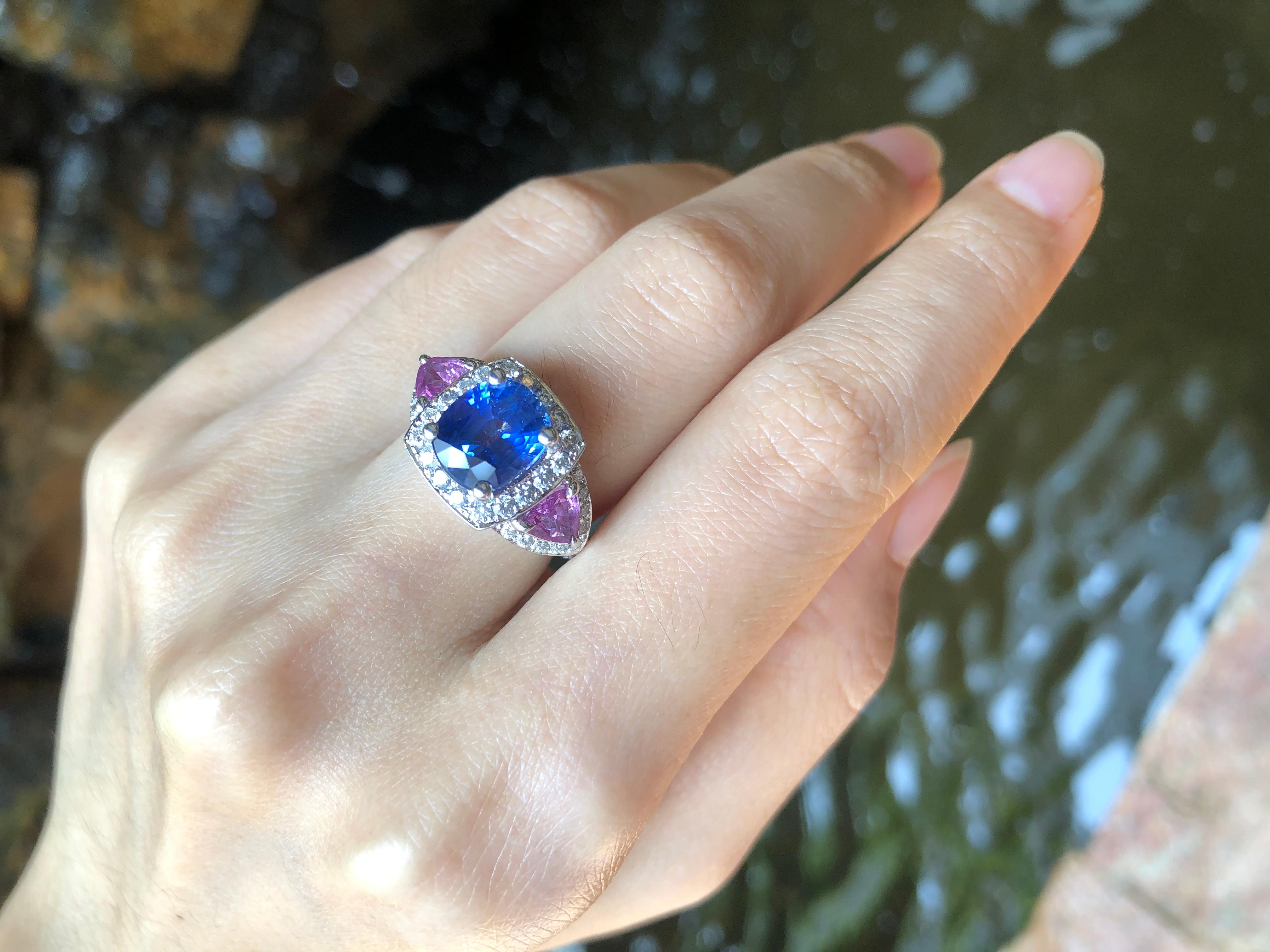 Women's Blue Sapphire with Pink Sapphire and Diamond Ring Set in 18 Karat White Gold  For Sale