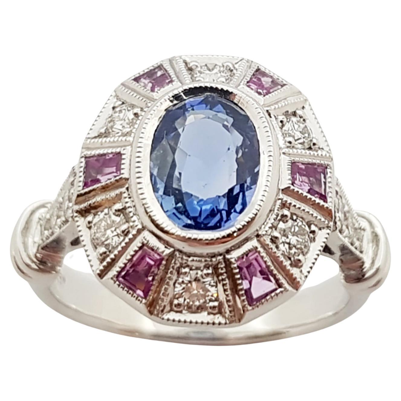 Bague en or blanc 18 carats sertie d'un saphir bleu avec un saphir rose et de diamants 