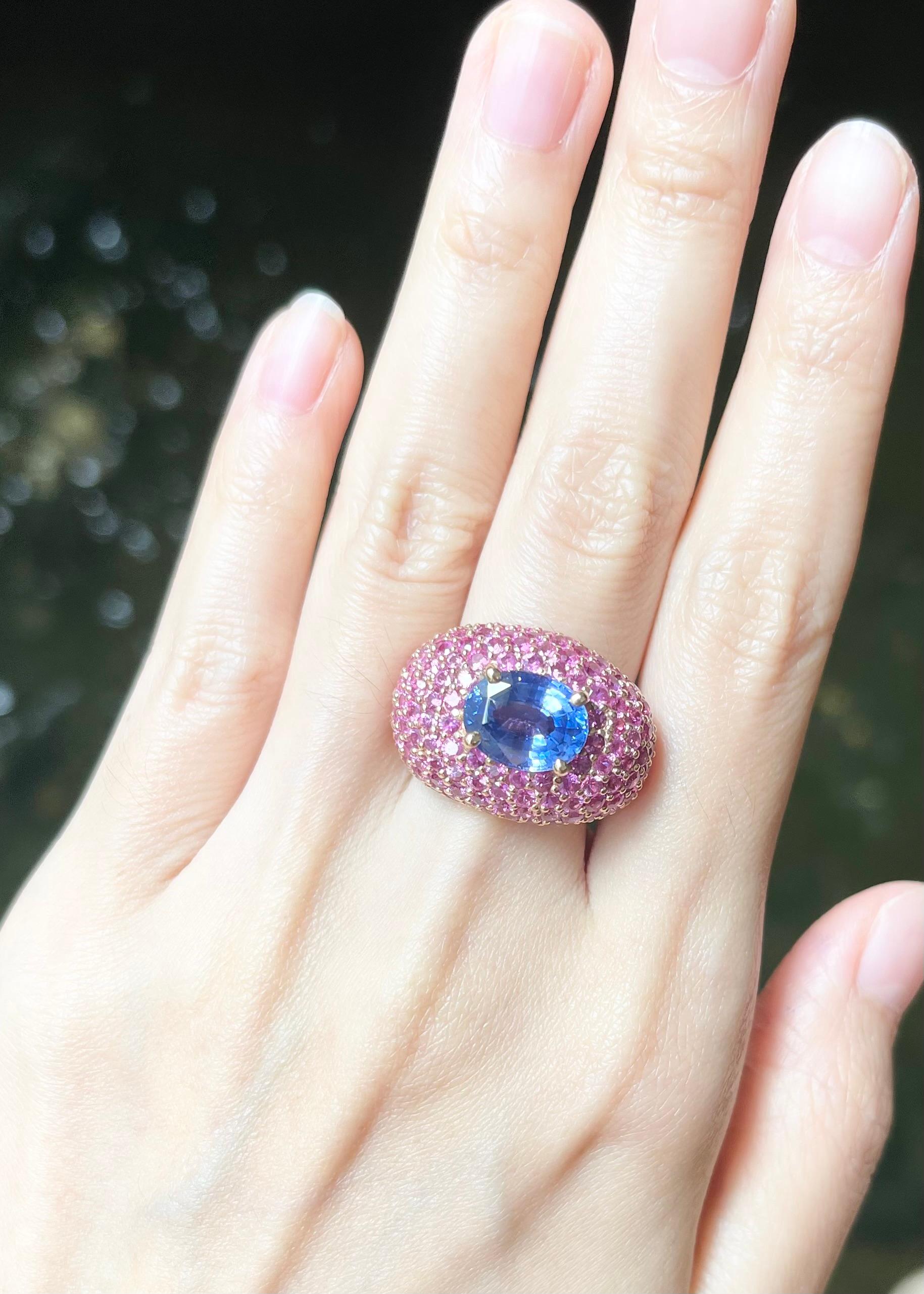 Blue Sapphire 4.42 carats with Pink Sapphire 5.13 carats Ring set in 18K Rose Gold Settings

Width:  2.5 cm 
Length: 1.8 cm
Ring Size: 51
Total Weight: 15.75 grams

Blue Sapphire 
Width:  1.1 cm 
Length: 0.8 cm

