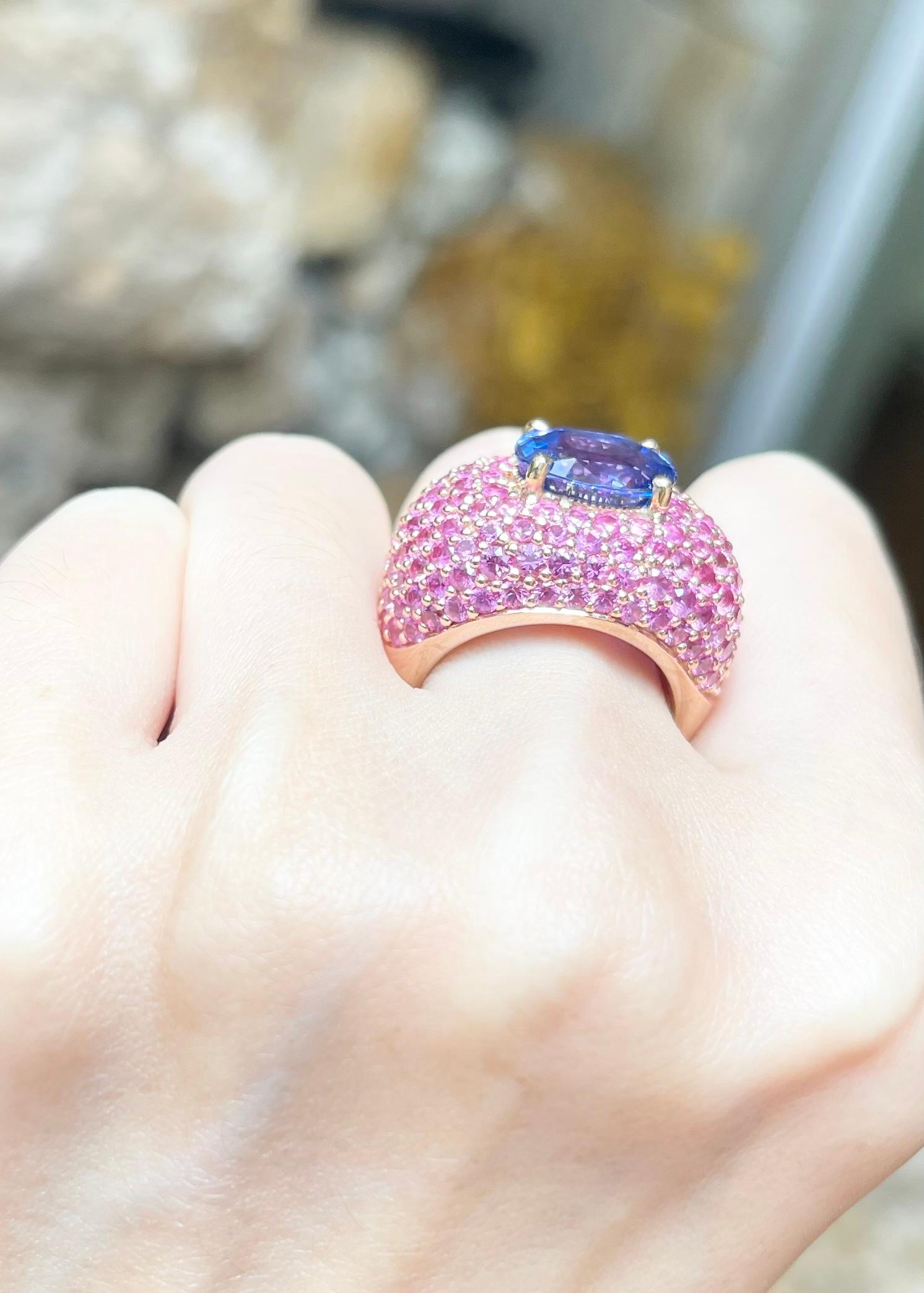 Women's or Men's Blue Sapphire with Pink Sapphire Ring set in 18K Rose Gold Settings For Sale