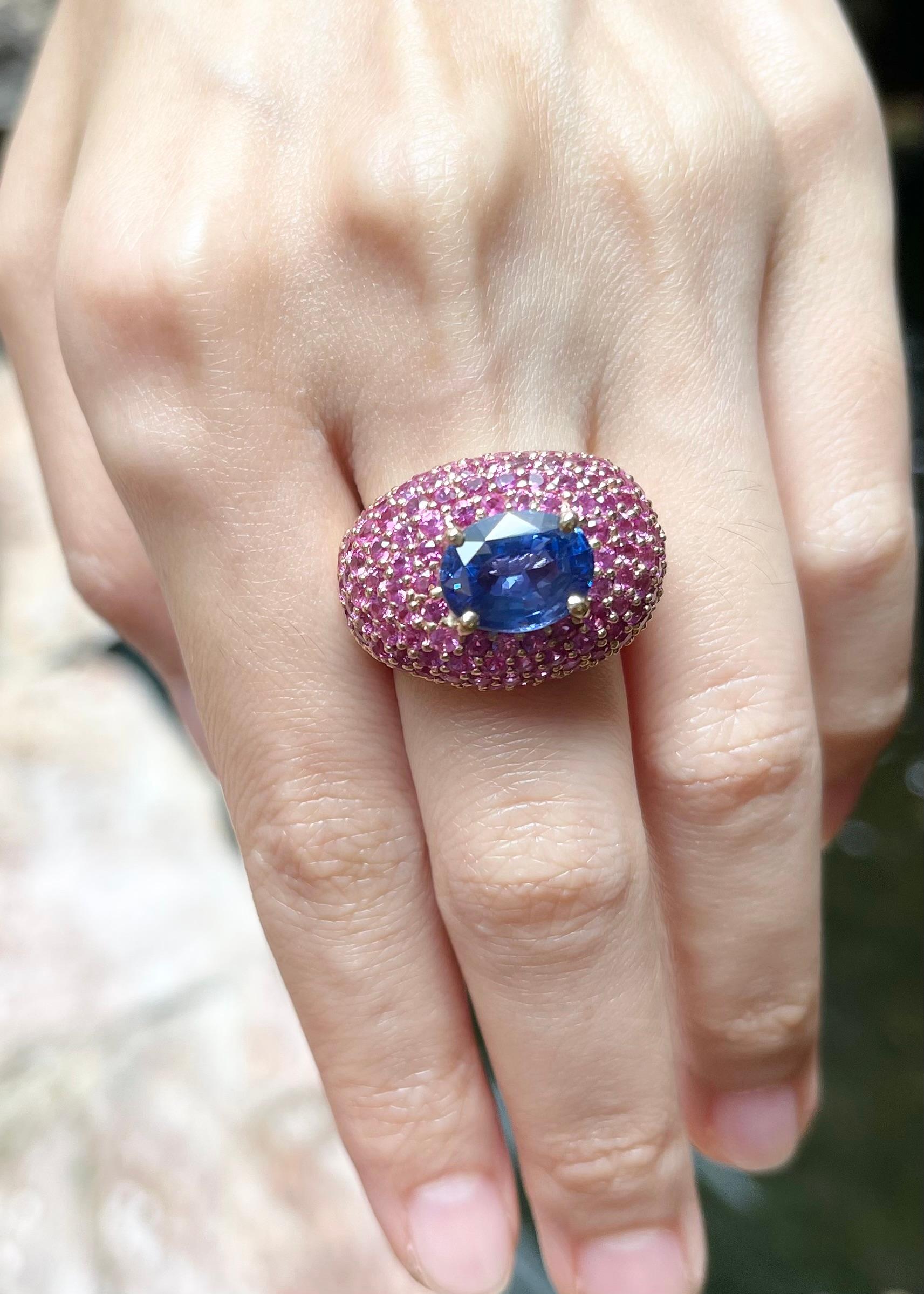 Blue Sapphire with Pink Sapphire Ring set in 18K Rose Gold Settings For Sale 3