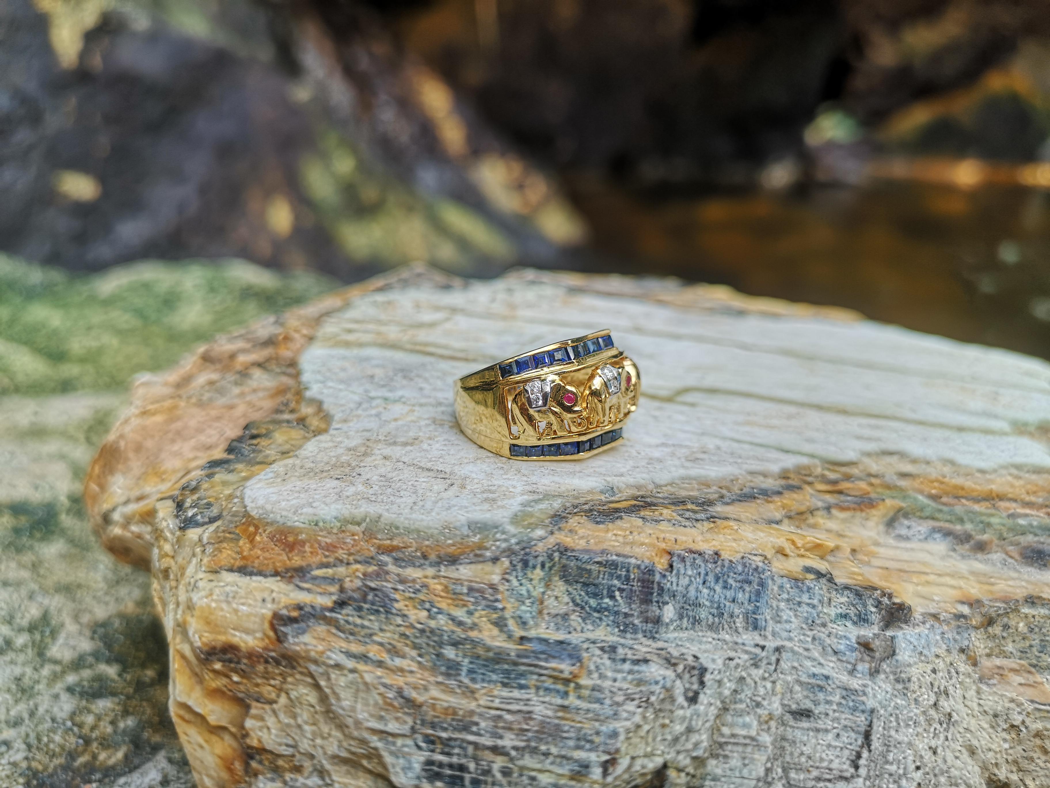 Anillo Elefante de Zafiro Azul con Rubí y Diamante Engastado en Oro de 18 Kilates en venta 9