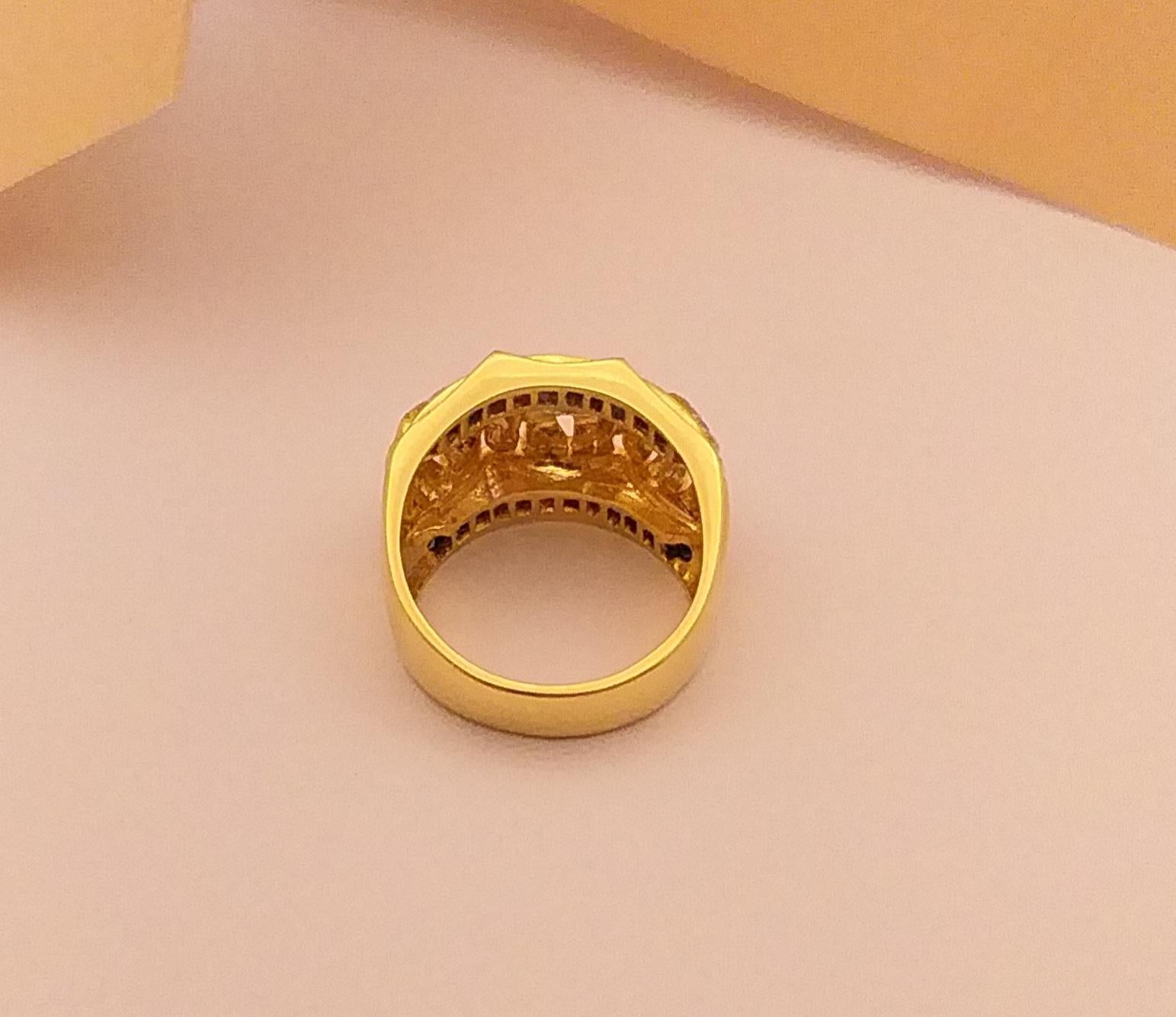 Anillo Elefante de Zafiro Azul con Rubí y Diamante Engastado en Oro de 18 Kilates en venta 5