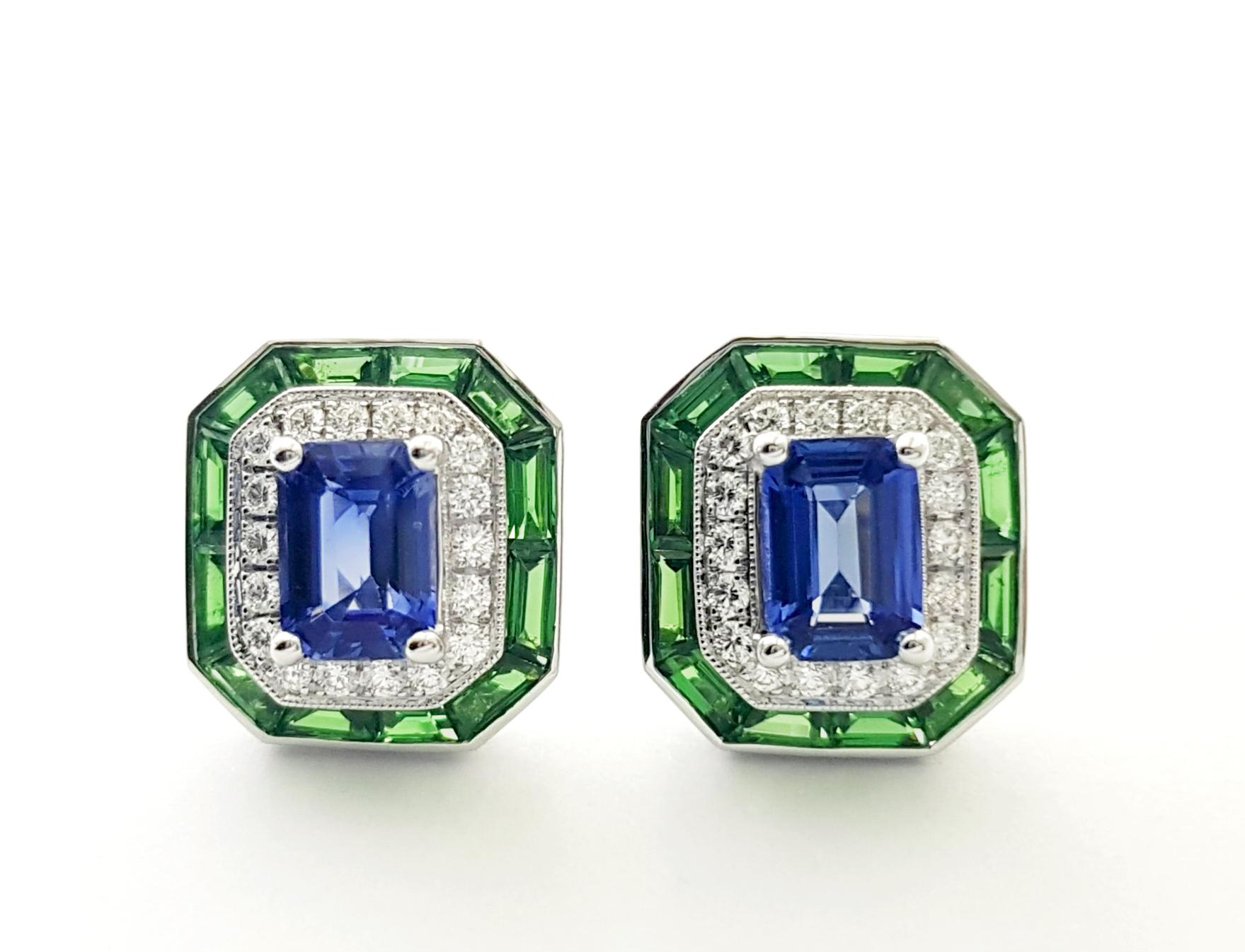 Art Déco Orecchini con zaffiro blu, tsavorite e diamanti con montatura in oro bianco 18 carati in vendita