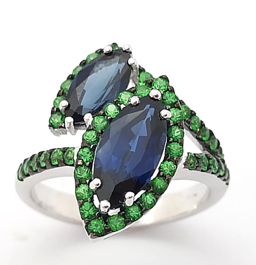 Blue Sapphire with Tsavorite Ring Set in 18k White Gold Settings For Sale 6