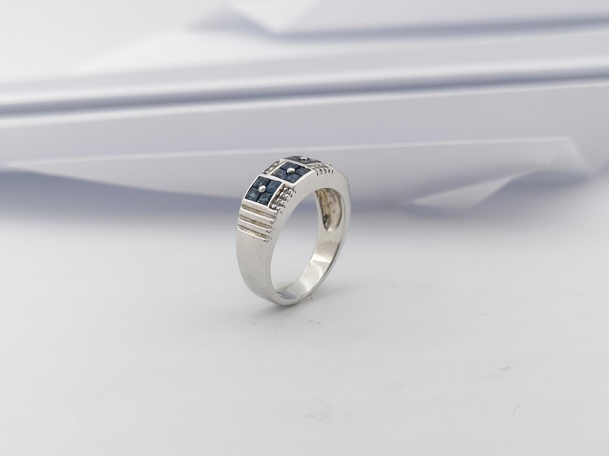 Ring mit blauem Saphir und weißem Topas in Silberfassung im Angebot 7