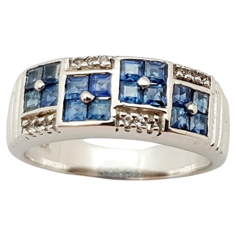 Ring mit blauem Saphir und weißem Topas in Silberfassung im Angebot