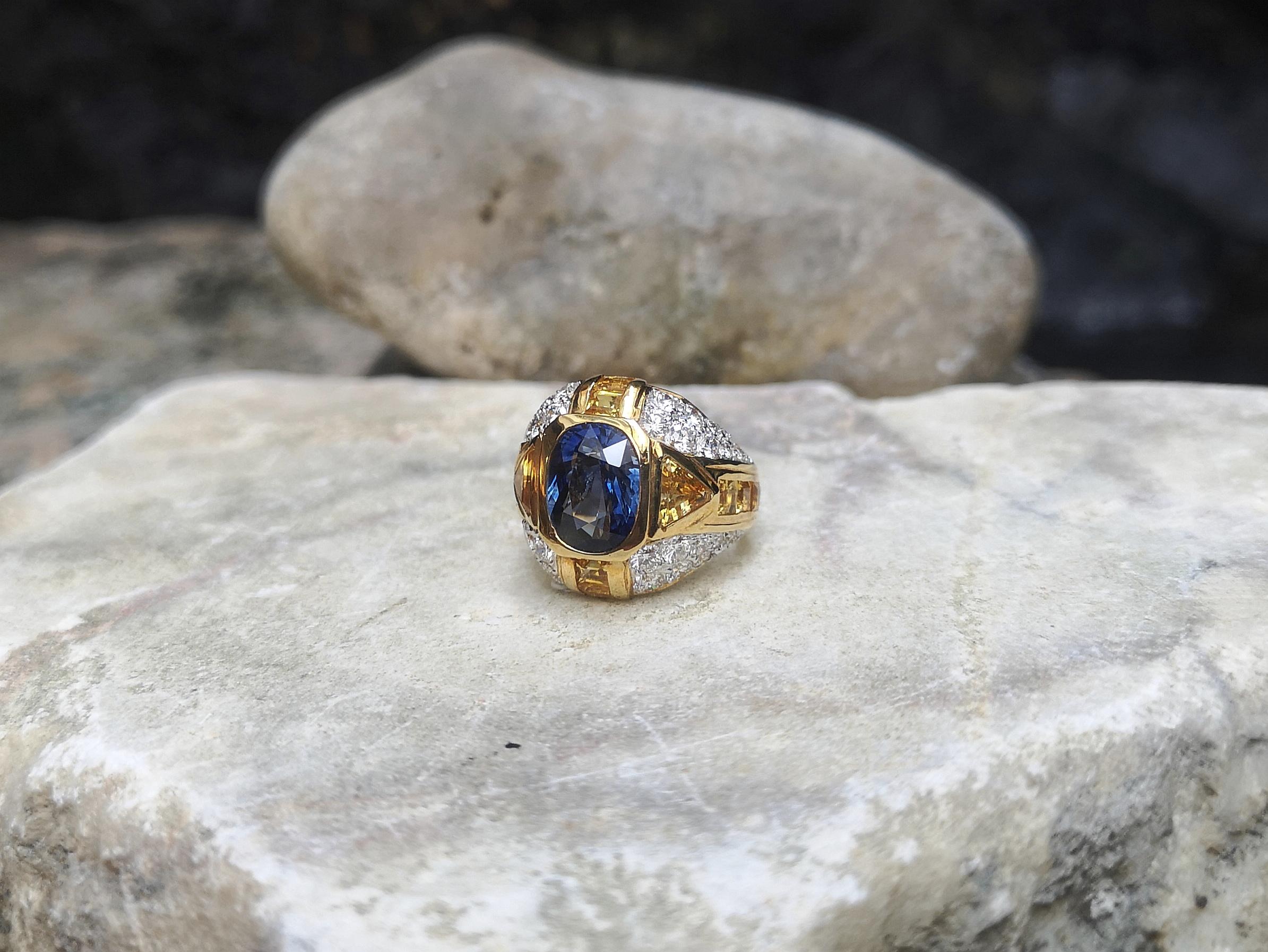 Women's or Men's Blue Sapphire with Yellow Sapphire and Diamond Ring Set in 18 Karat Gold Setting For Sale