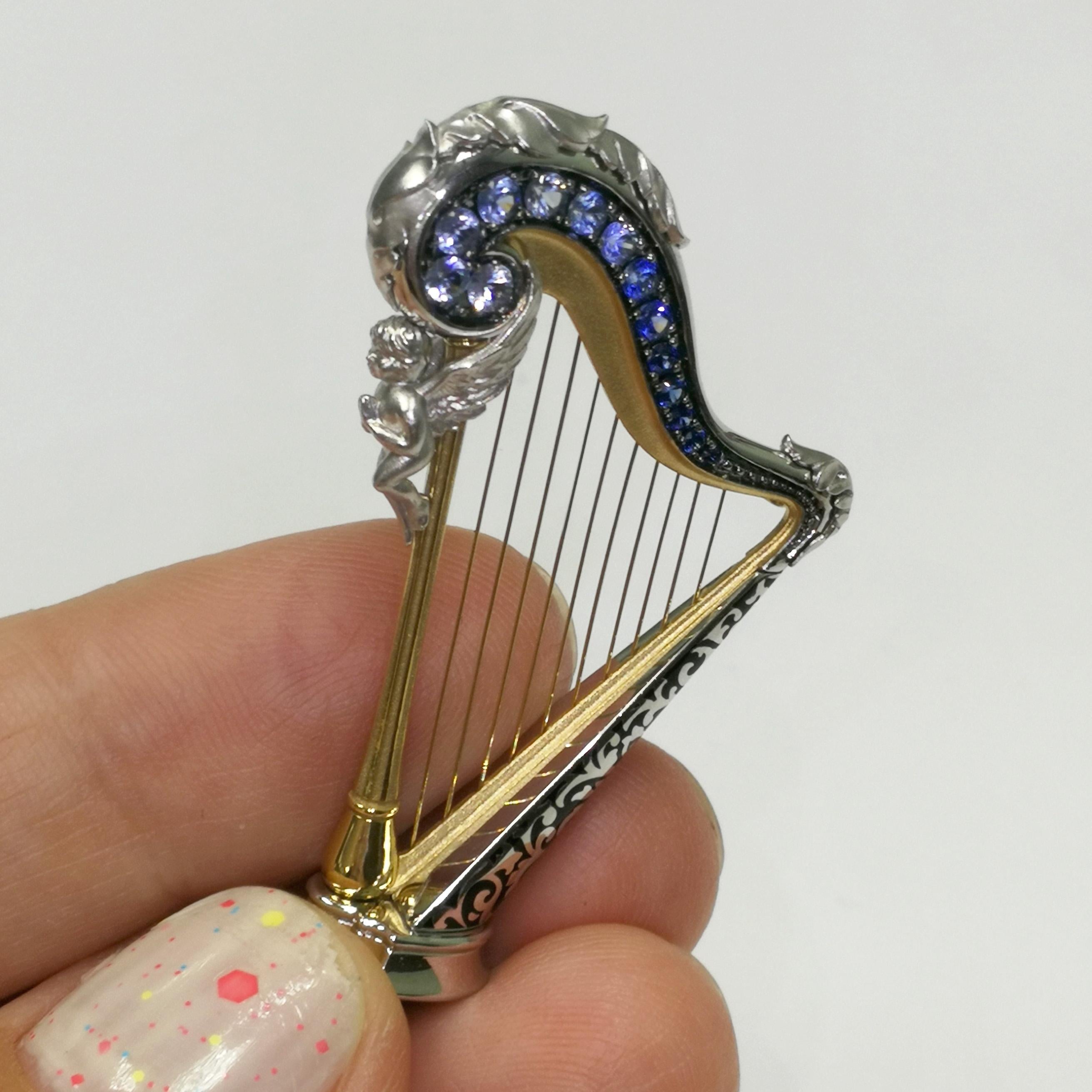 Blue Sapphires 18 Karat White Gold Harp Brooch For Sale 1