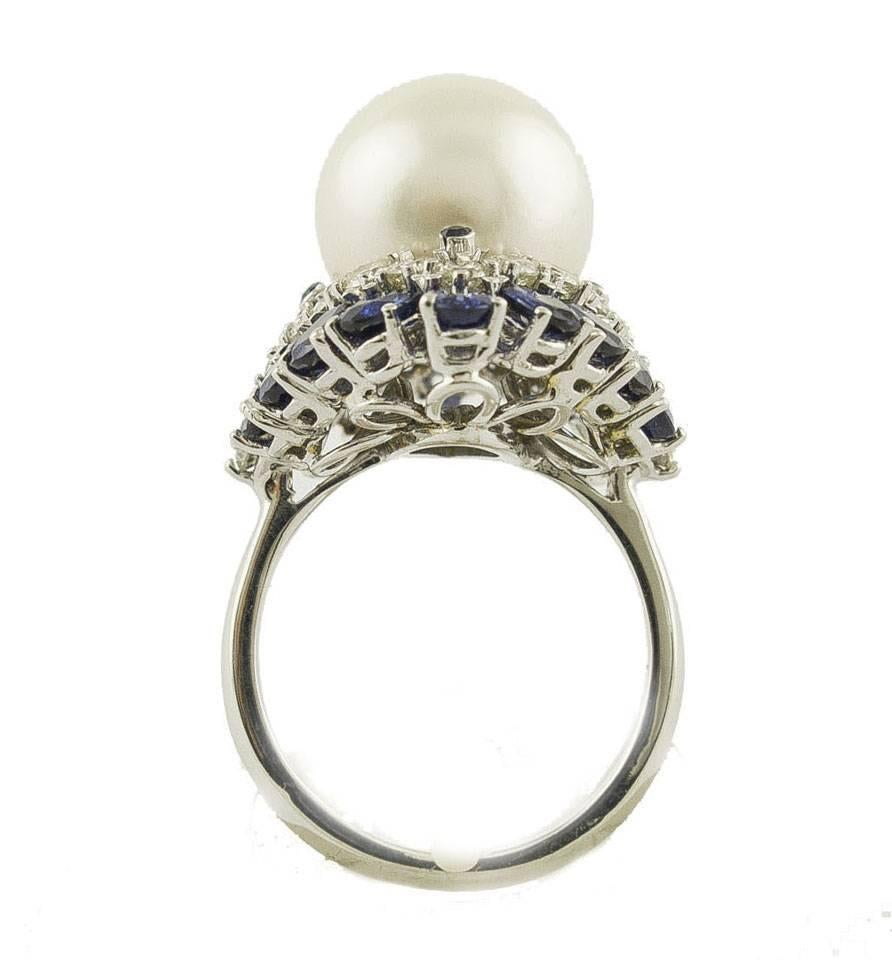 Blue Sapphires  Australian Pearl and Diamonds Fashion Ring In Good Condition In Marcianise, Marcianise (CE)