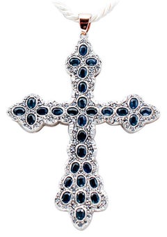 Collier pendentif croix en or rose 9 carats, saphirs bleus, diamants