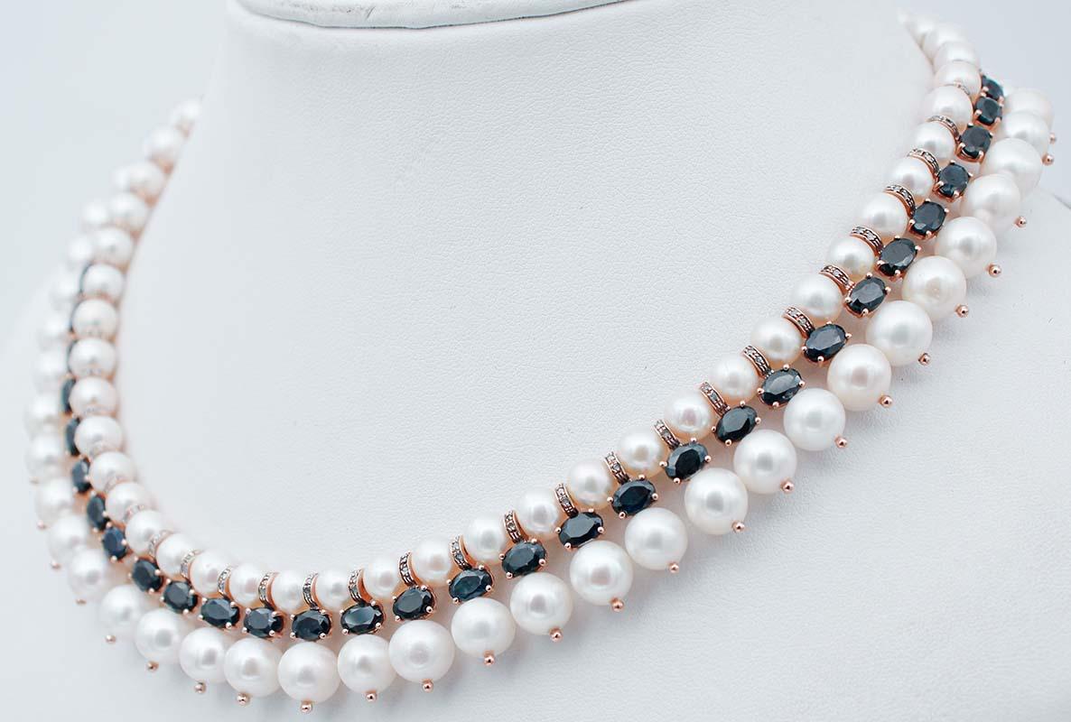 Blaue Saphire, Diamanten, weiße Perlen, 9Kt Rose Gold und Silber Retrò Halskette (Retro) im Angebot