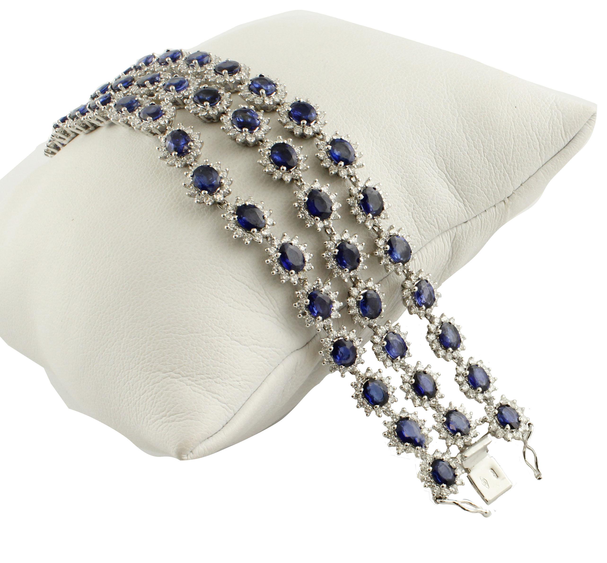 Blue Sapphires White Diamonds White Gold Link Bracelet In Excellent Condition For Sale In Marcianise, Marcianise (CE)