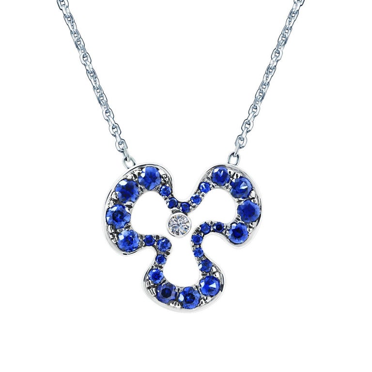 Blue Sapphires, White Diamonds, White Gold Necklace In New Condition For Sale In Kowloon City District, HK