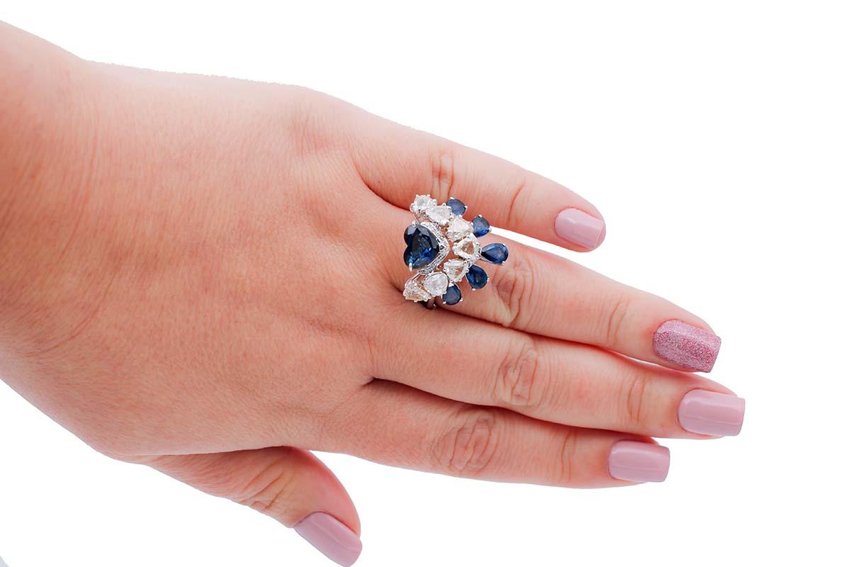 Retro Blue Sapphires, Diamonds, 18 Karat White Gold Retrò Ring For Sale