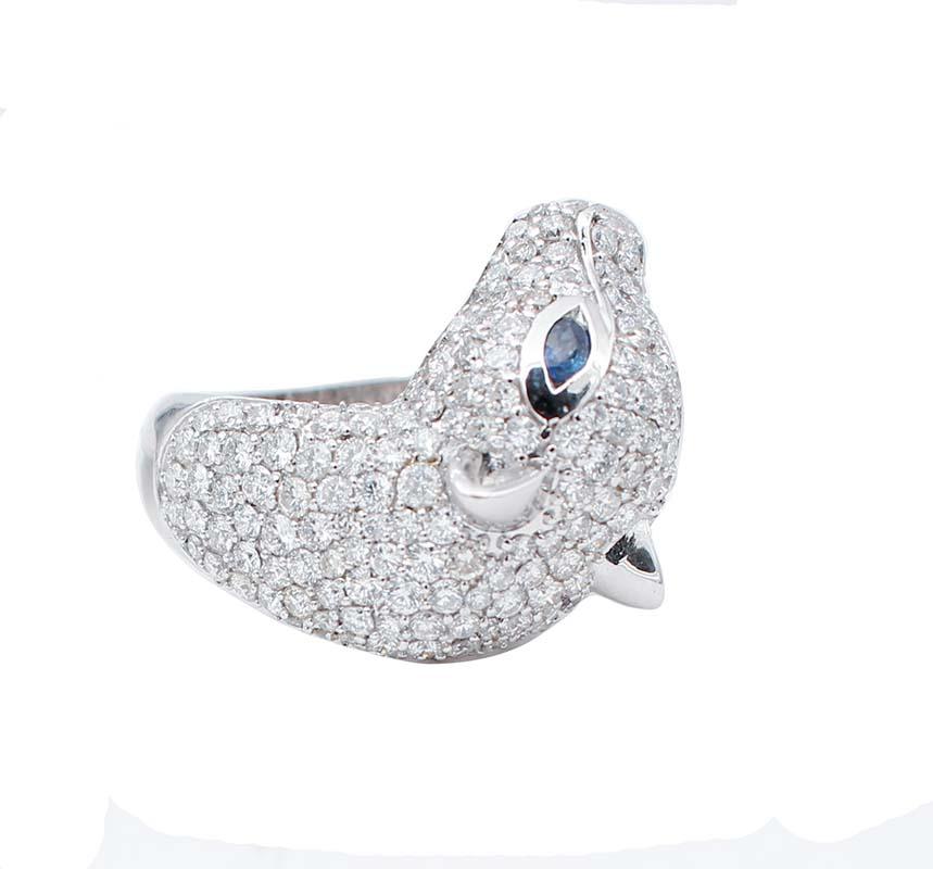 Moderne Saphirs bleus en forme de guépard, diamants et or blanc 18 carats  Anneau. en vente