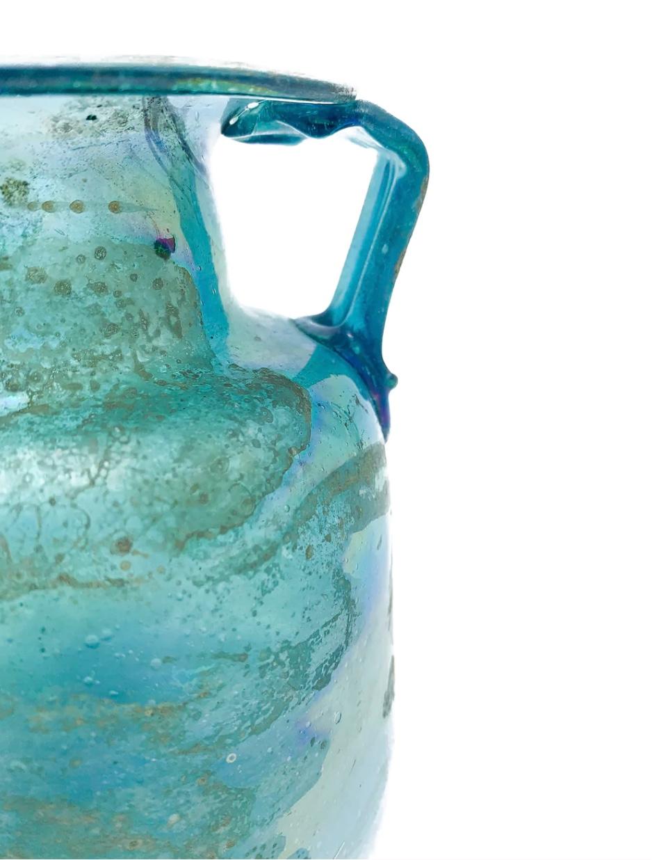 Blue Scavo Iridescent Glass Vase from the 1930s In Excellent Condition For Sale In Milano, MI
