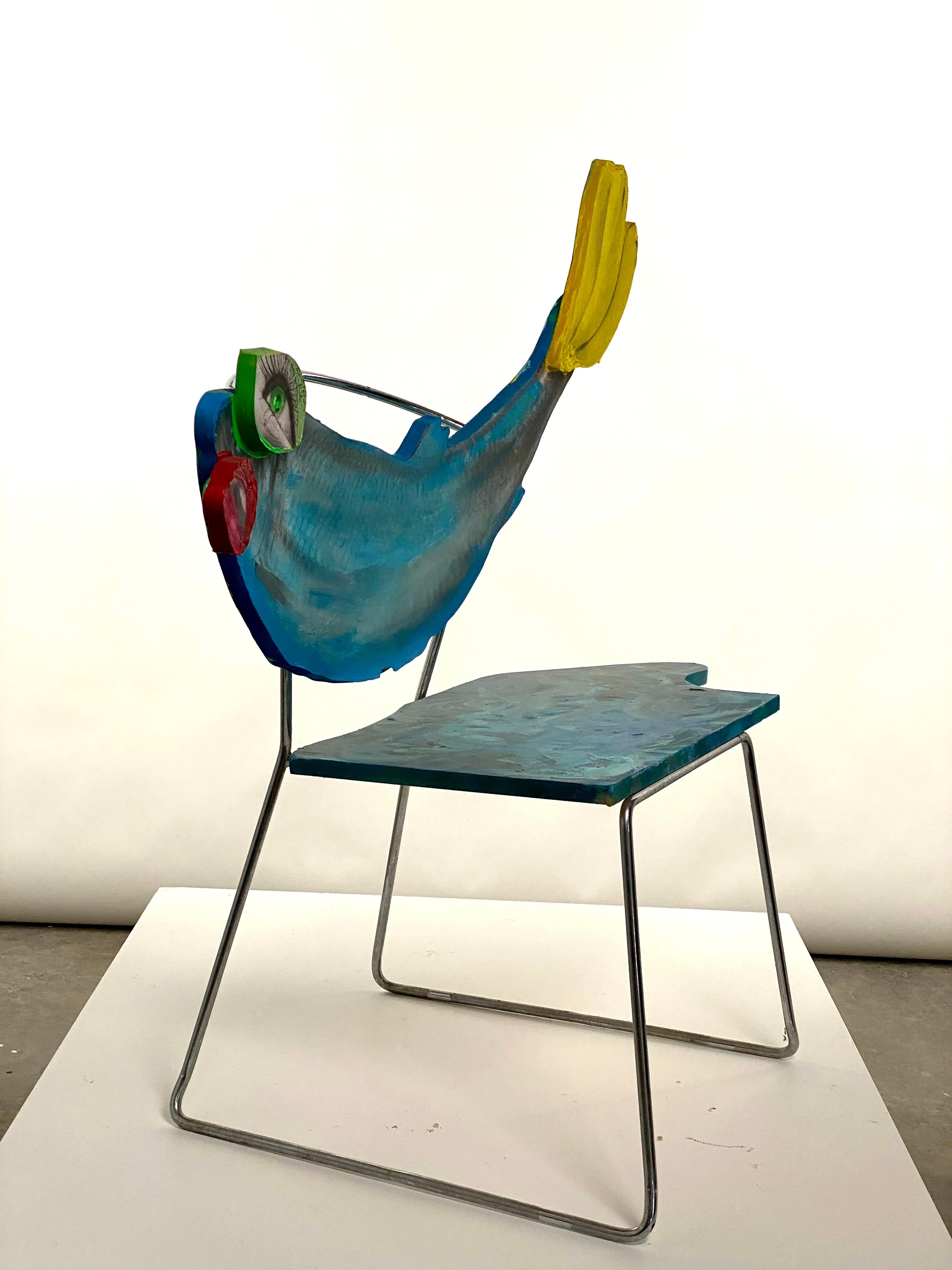 Chaise bleue sculpturale en forme de poisson, 21e siècle par Mattia Biagi Neuf - En vente à Culver City, CA