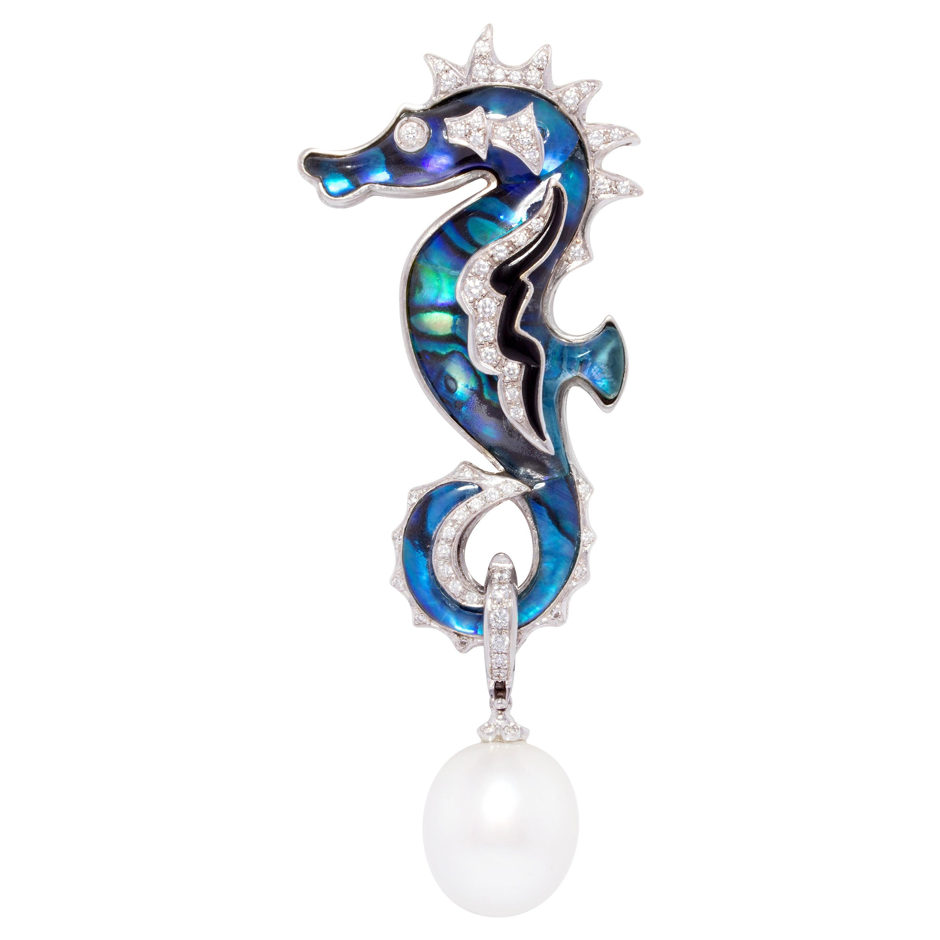 Broche cheval de mer bleue avec motif de diamants d'Ella Gafter