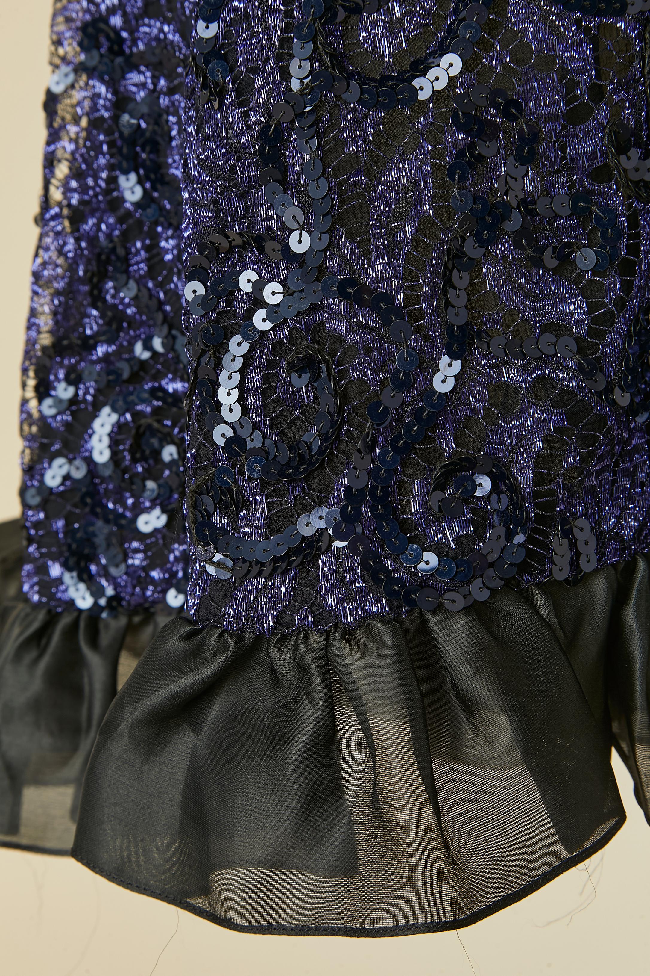 Abito blu in paillettes e pizzo con volant neri SAINT LAURENT RIVE GAUCHE In condizioni ottime in vendita a Saint-Ouen-Sur-Seine, FR