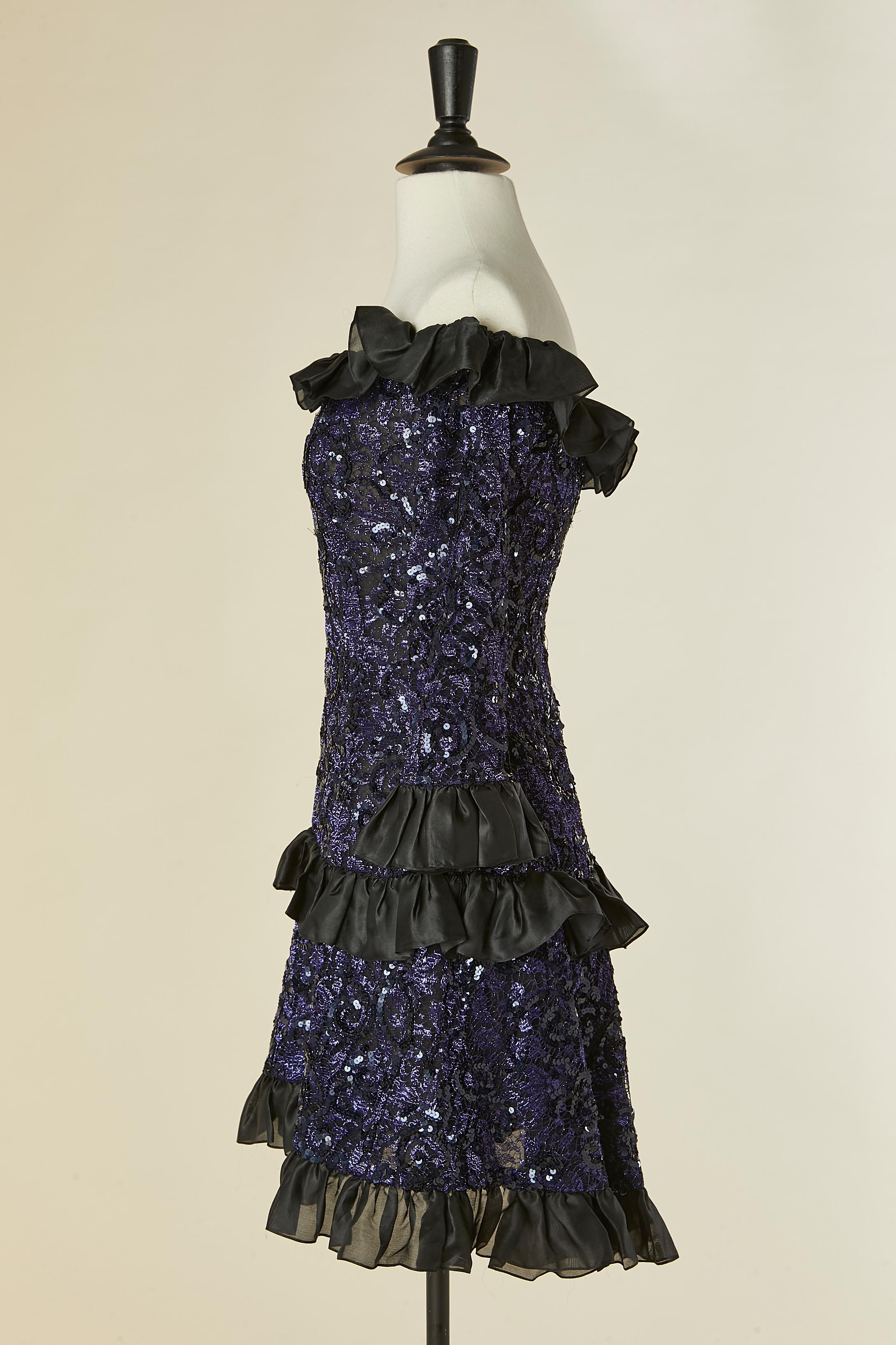 Donna Abito blu in paillettes e pizzo con volant neri SAINT LAURENT RIVE GAUCHE in vendita