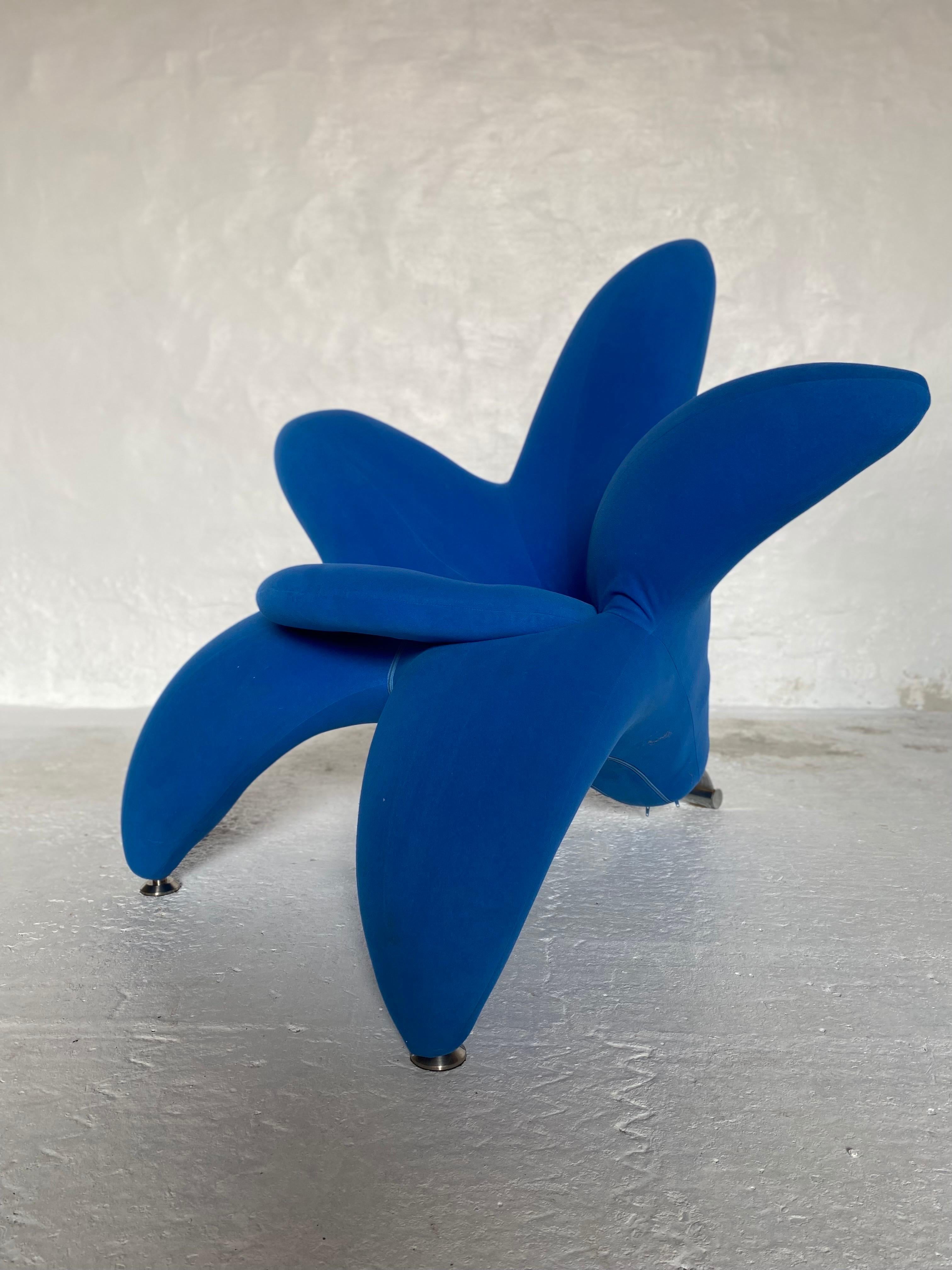 Getsuen Iconic armchair by Masonari Umeda, a Japanese designer who had worked in Italy in collaboration with the company Edra specializing in the design of new inventive fabrics and sculptural forms in chairs. The flower shape and the use of
