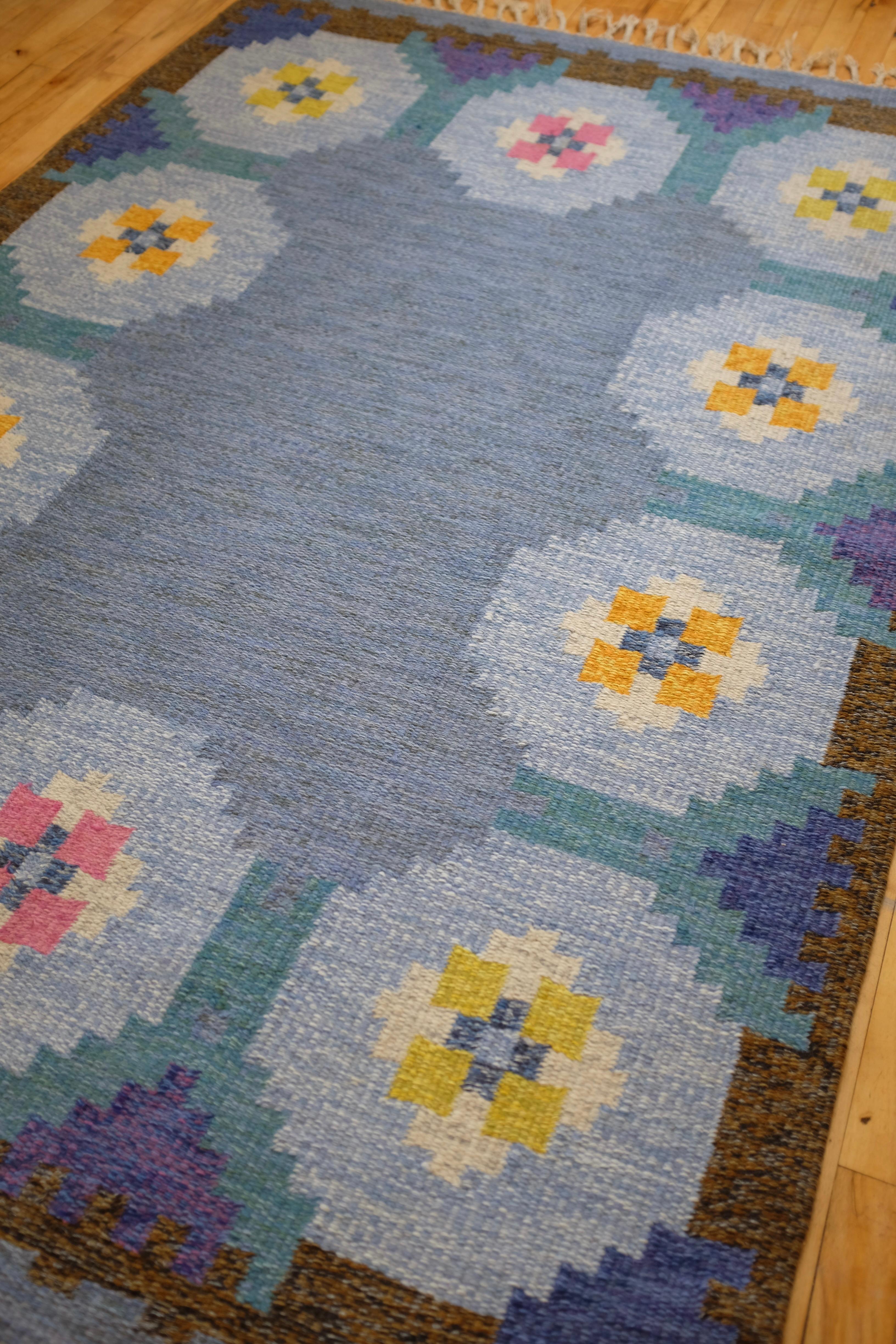 Blue shaded Vintage Swedish rug In Good Condition For Sale In New York, NY