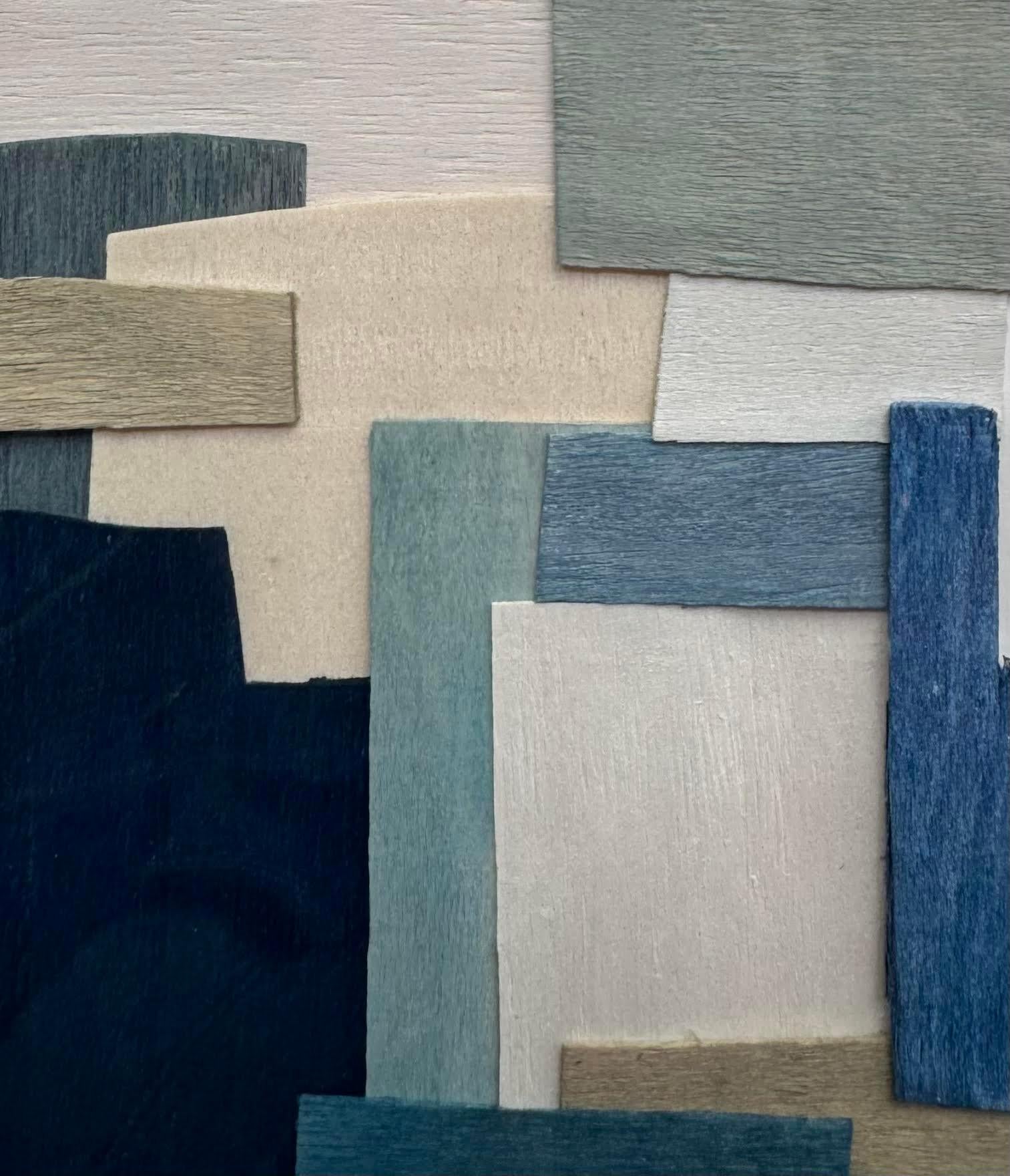 Blue Shades Thin Painted Wood Slice Art By Perrine Blaise, France, Contemporary In condizioni Nuovo in vendita a New York, NY