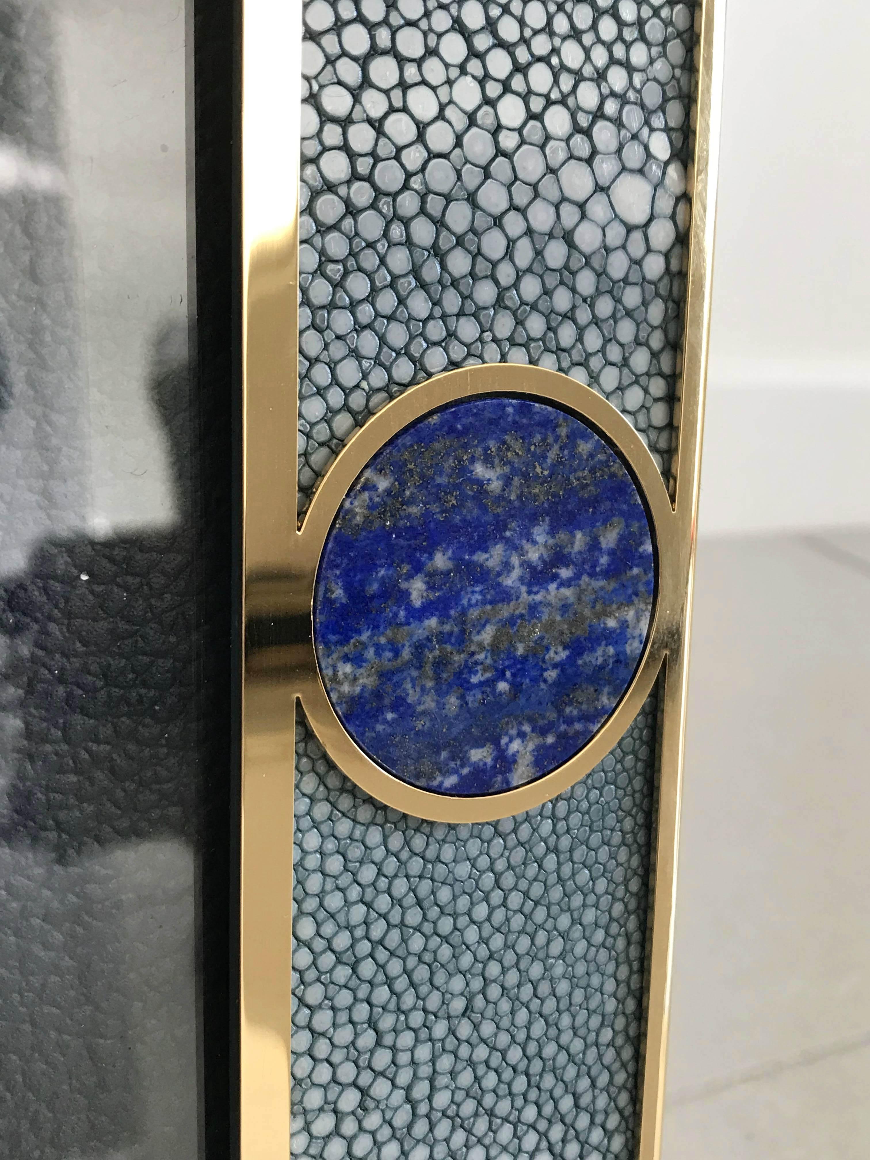 italien Cadre photo en galuchat bleu avec lapis-lazuli de Fabio Ltd en vente
