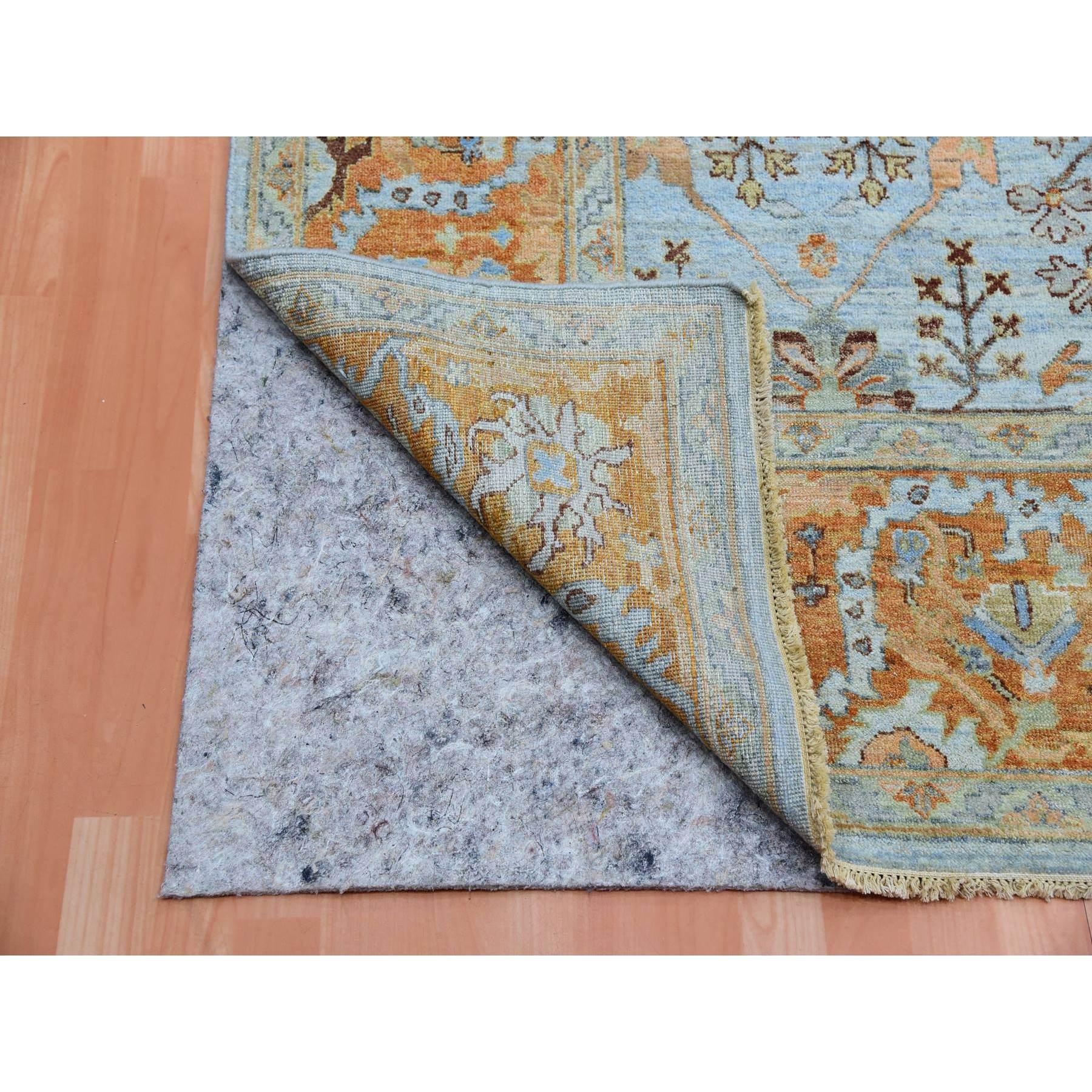 Blauer, geschorener, niedriger, handgeknüpfter, antiker, Heriz- Orientalischer Teppich aus Wolle 9'0