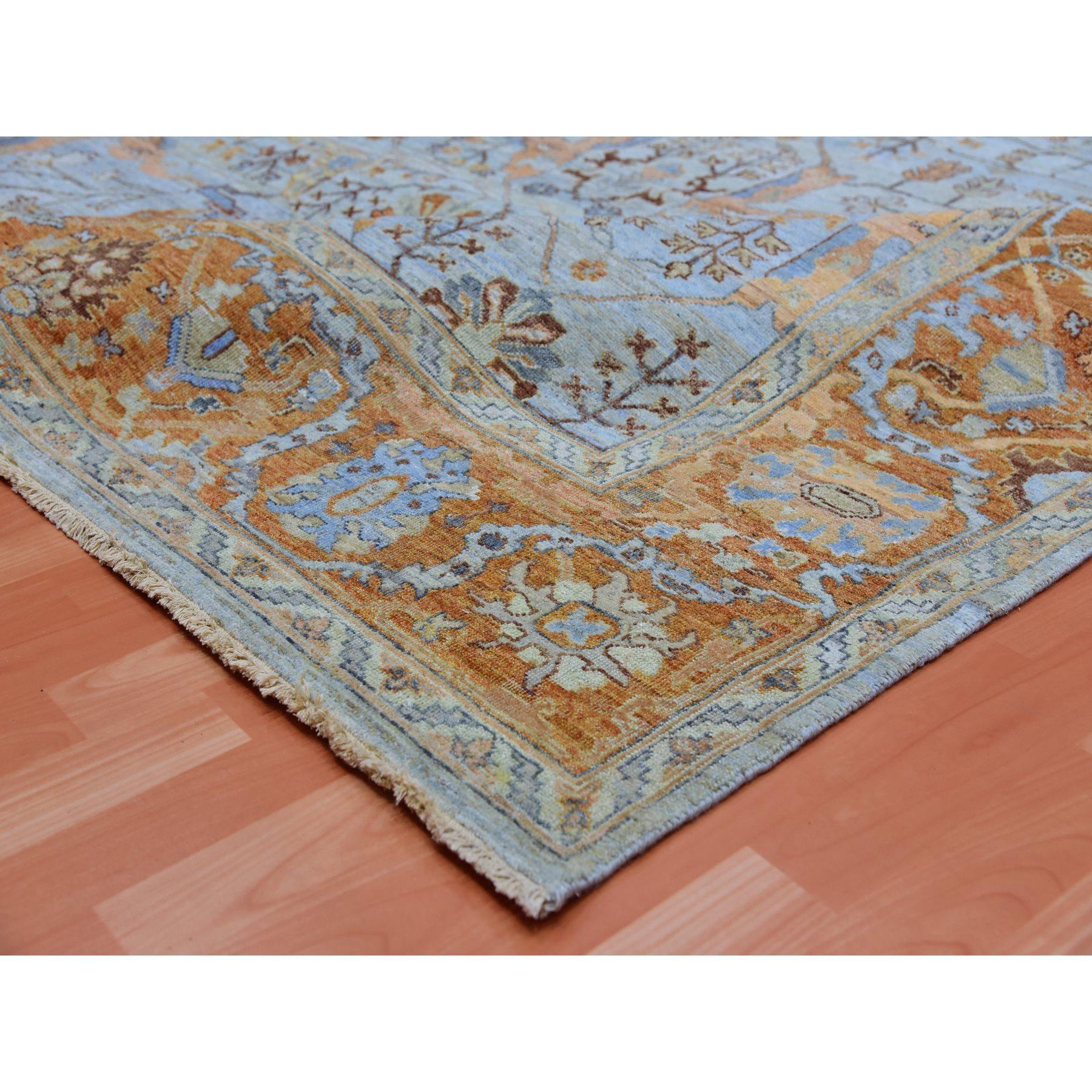 Blauer, geschorener, niedriger, handgeknüpfter, antiker, Heriz- Orientalischer Teppich aus Wolle 9'0
