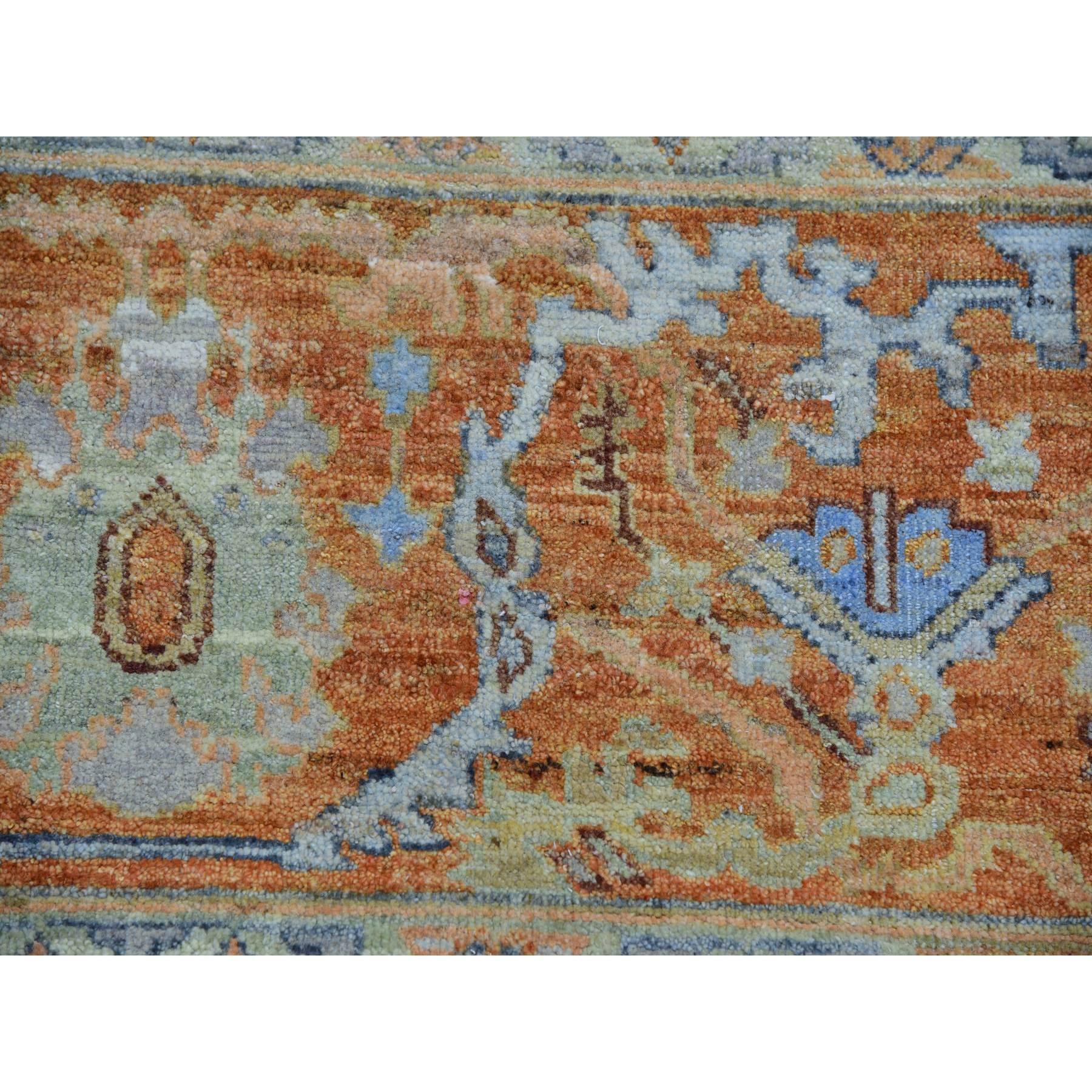 Blauer, geschorener, niedriger, handgeknüpfter, antiker, Heriz- Orientalischer Teppich aus Wolle 9'0