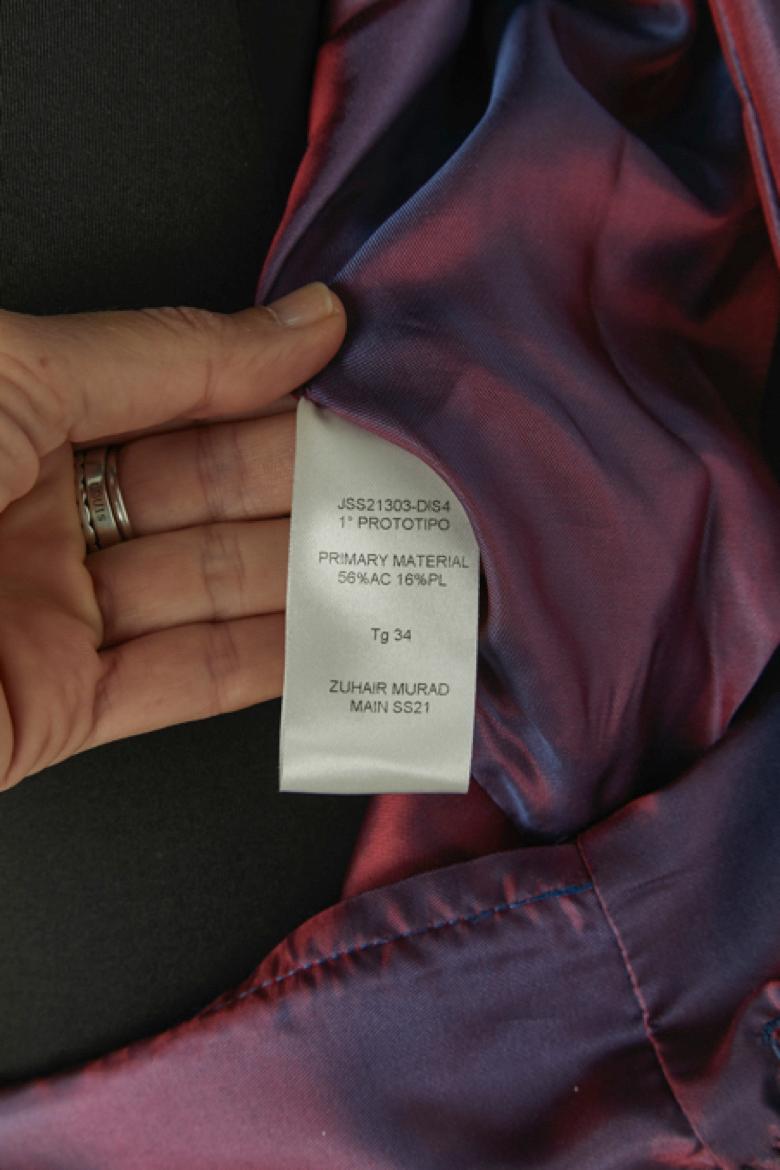 Mono corto azul con cinturón y cuello morados ZUHAIR MURAD en venta 6