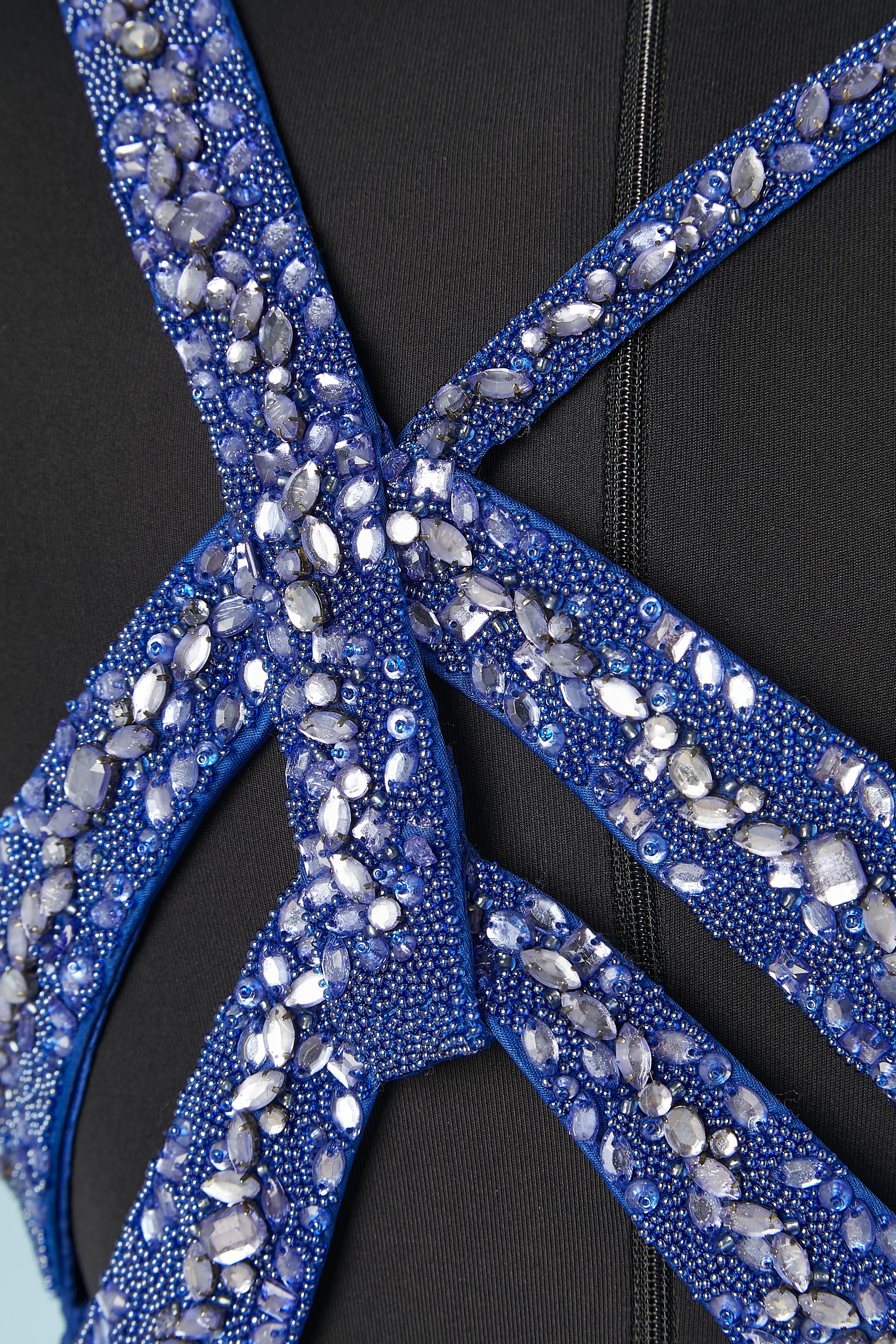 Robe du soir plissée en soie bleue avec effet froissé et perlage Roberto Cavalli  en vente 2
