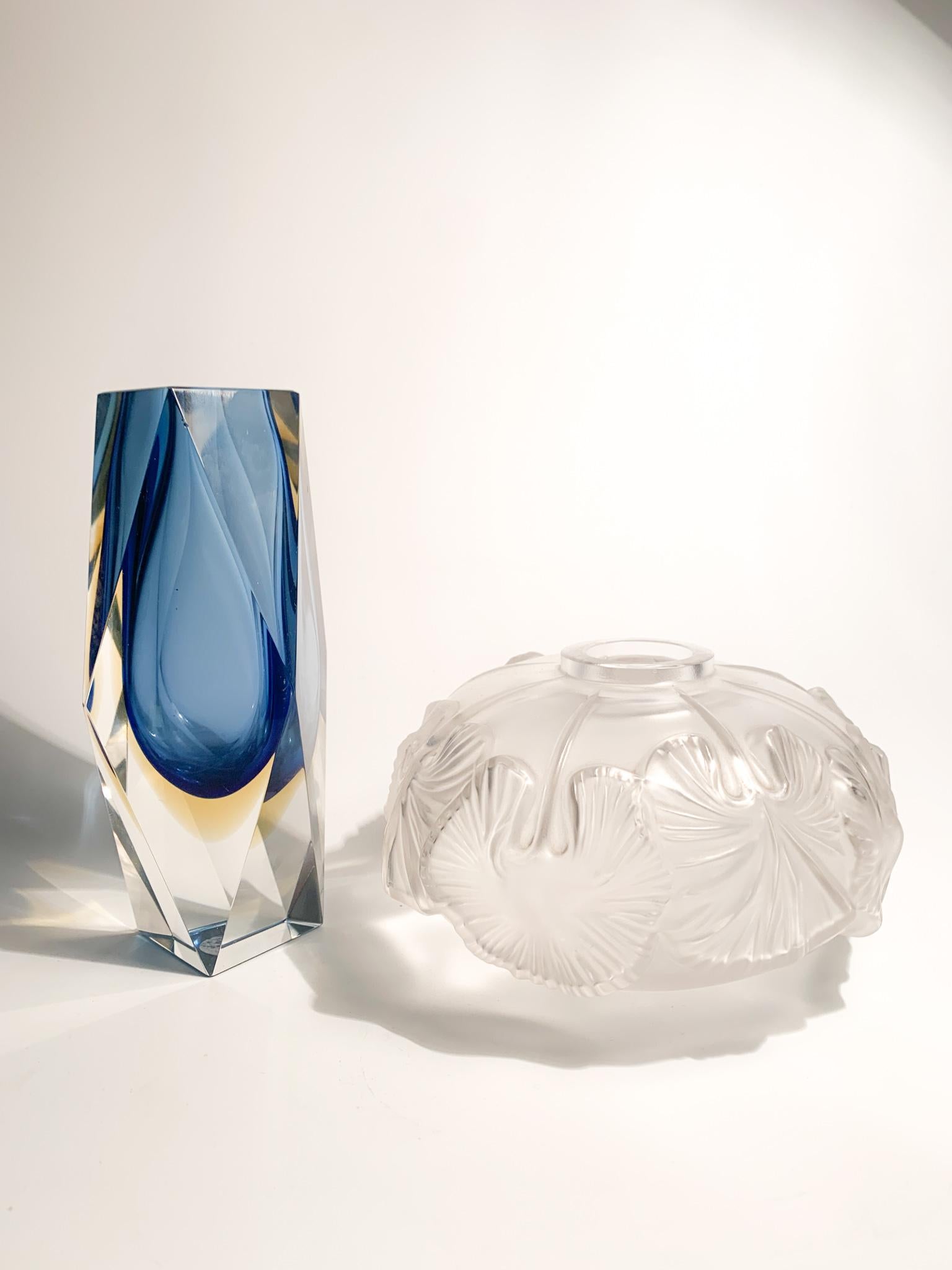 Blue Single Flower Vase in Submerged Murano Glass Attributed to Flavio Poli 6