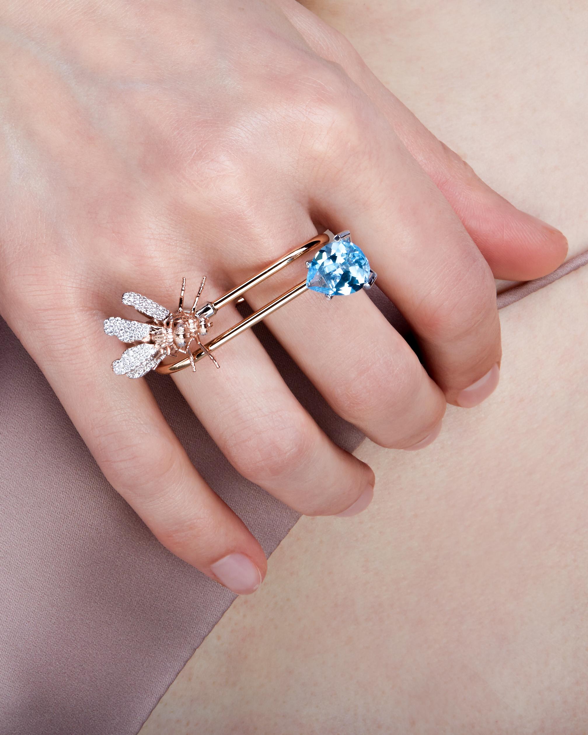Blue Sky Topaz, Golden & Diamonds Ring for Two Fingers, 18K  For Sale 1