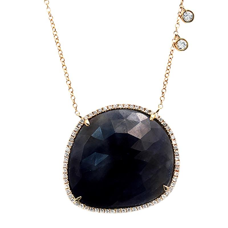 Blue Sliced 32 Carat Sapphire 0.50 Carat Diamonds 14 Karat Yellow Gold Necklace For Sale