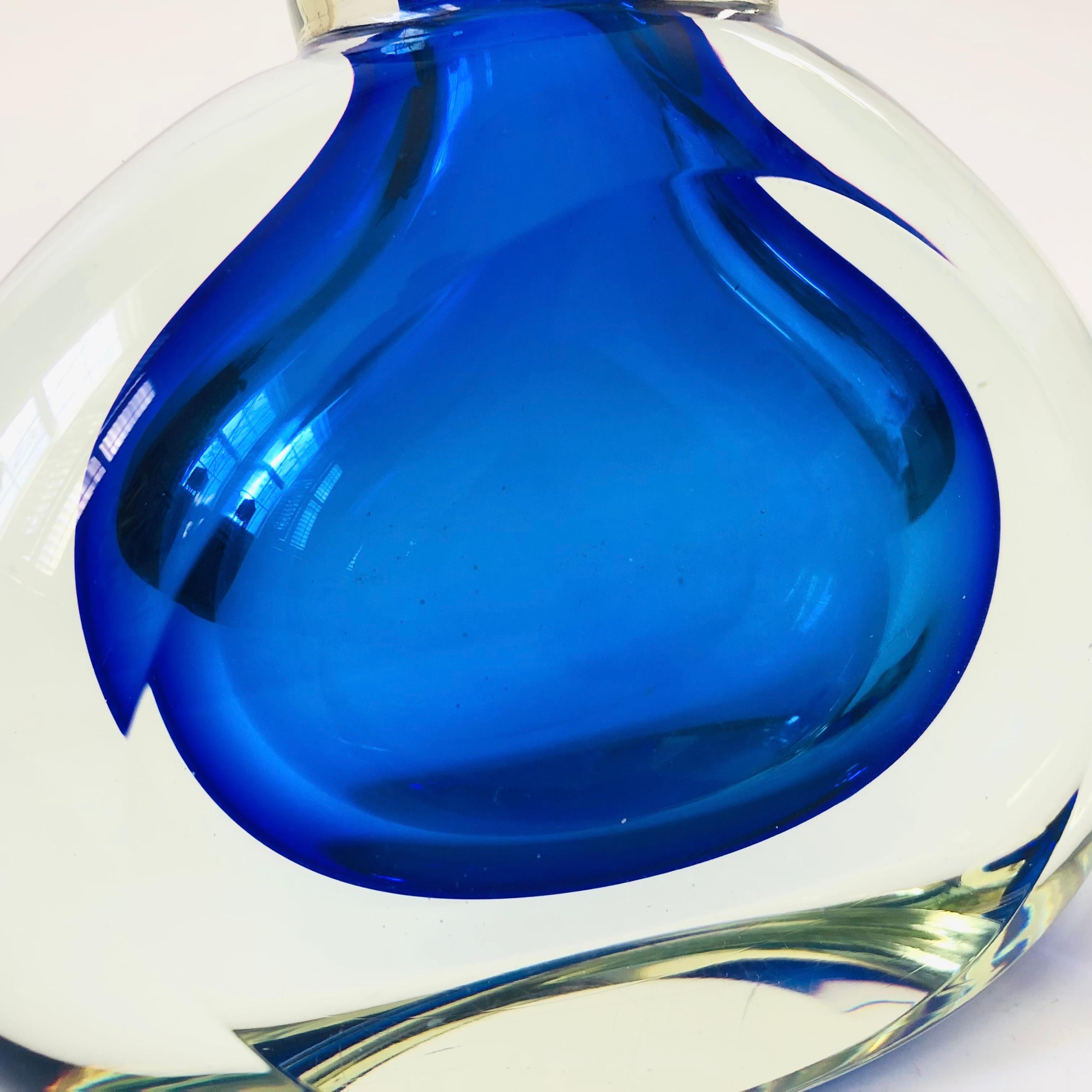 Blue Sommerso Art Glass Vase For Sale 3