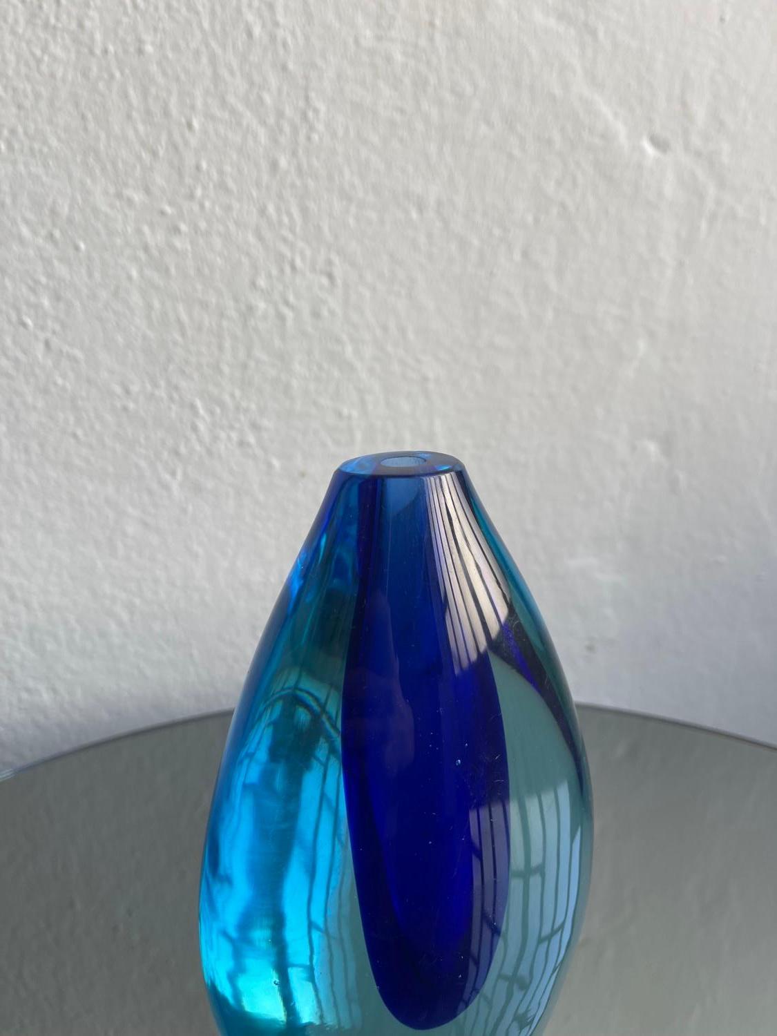Blaue Sommerso-Vase von Flavio Poli für Seguso (Italienisch) im Angebot